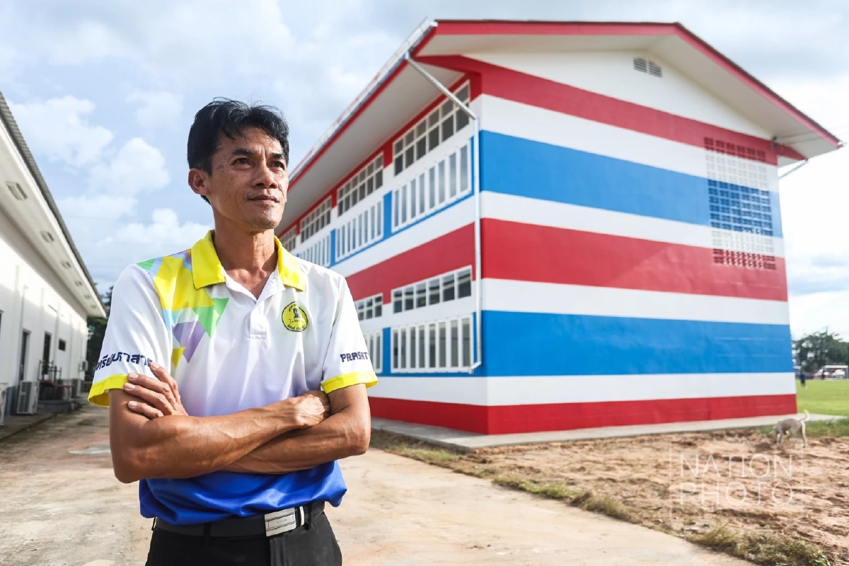 ทาสีด้วยหัวใจรักชาติ อาคารเรียนใหม่โรงเรียนปราสาท จ.สุรินทร์