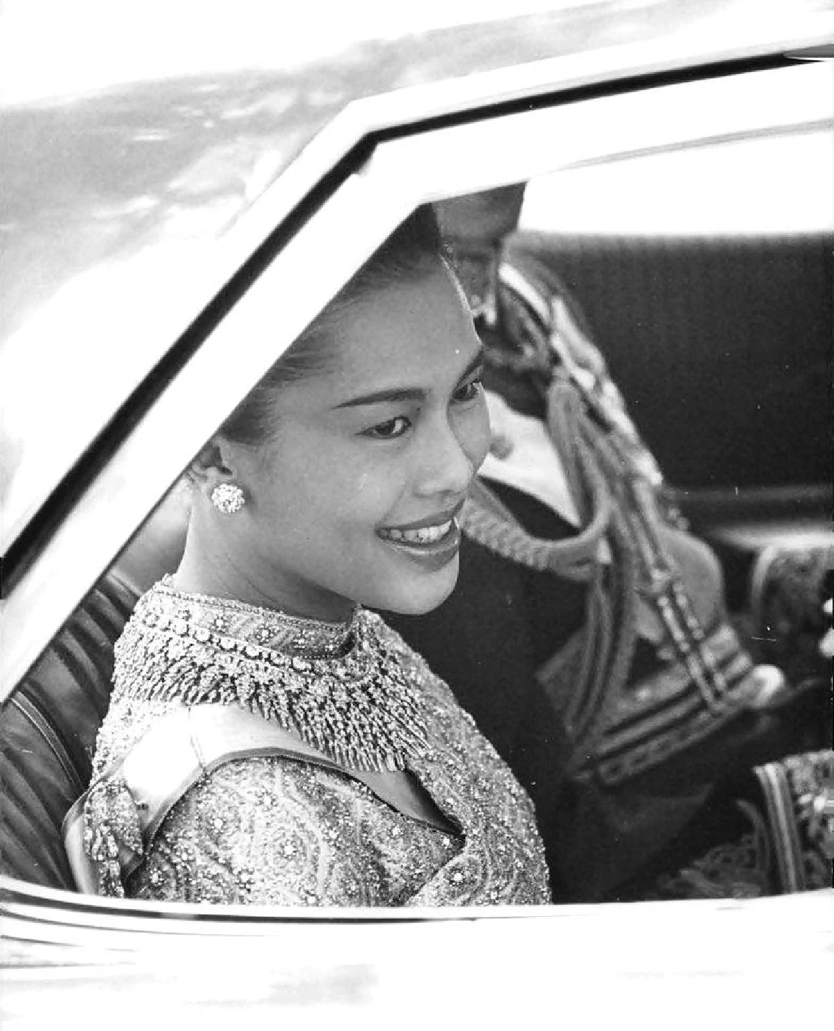 พระราชประวัติ สมเด็จพระนางเจ้าสิริกิติ์ พระบรมราชชนนีพันปีหลวง