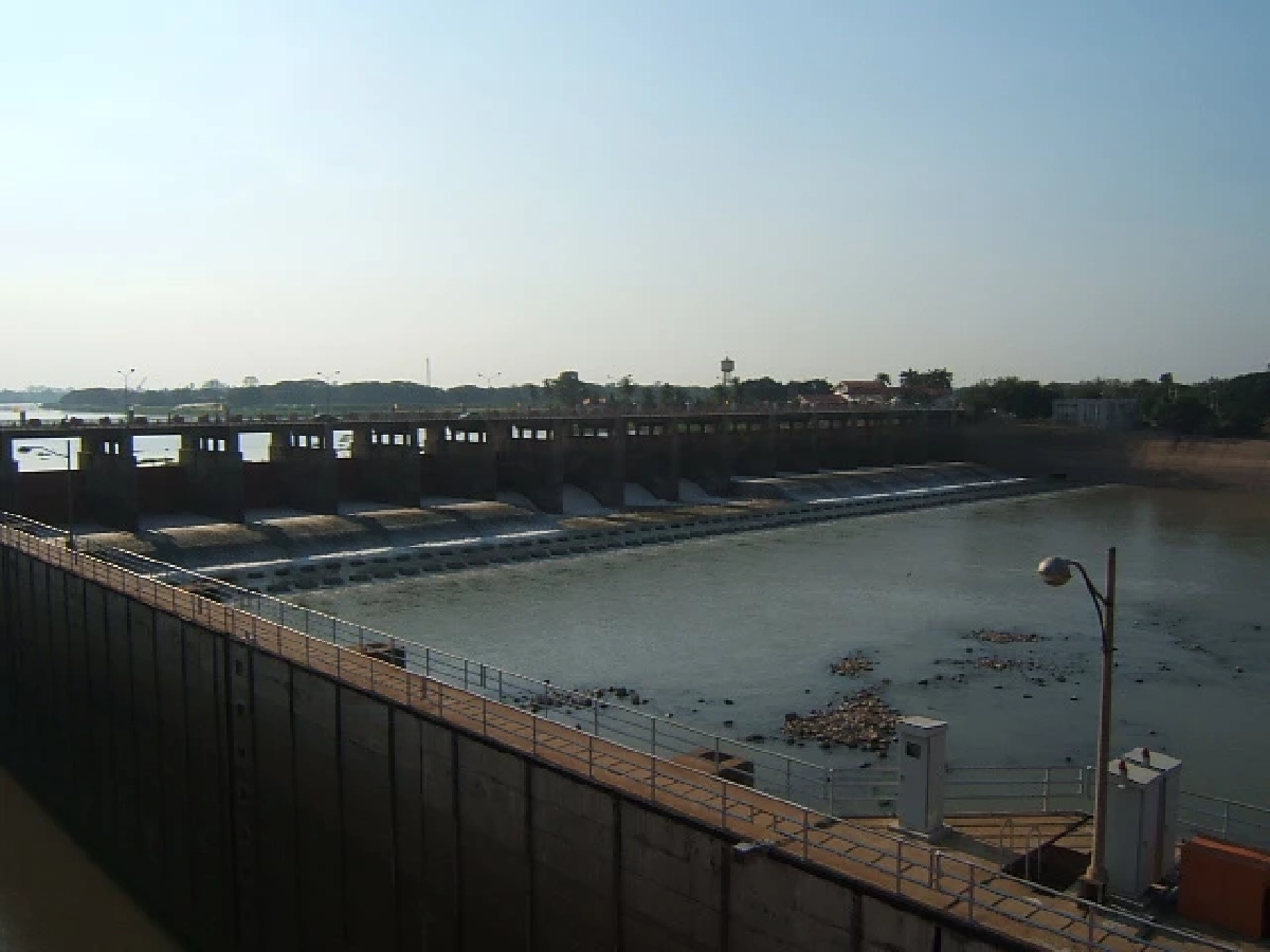 ฝนหนักถล่ม! 6 จังหวัดเสี่ยงน้ำท่วม สทนช.เตือน 4 เขื่อนเจ้าพระยา “น้ำทะลุ 95%”