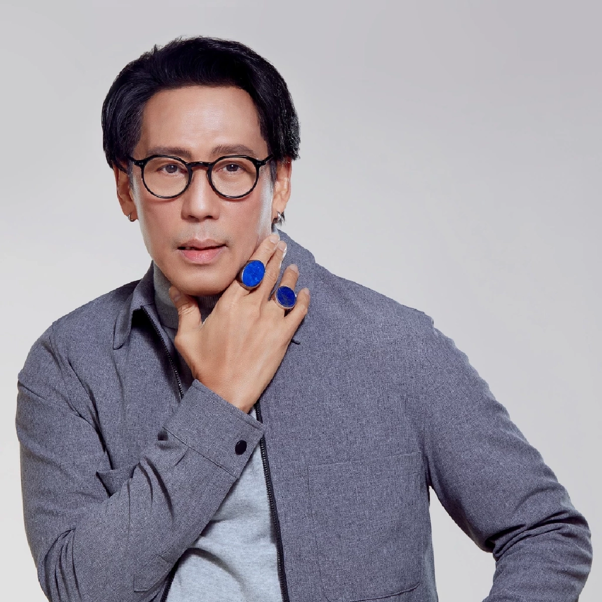 \"ซุปตาร์รุ่นใหญ่\" งานเข้า ข่าวปลอมว่อนโซเชียล ต้นสังกัดแจงด่วน