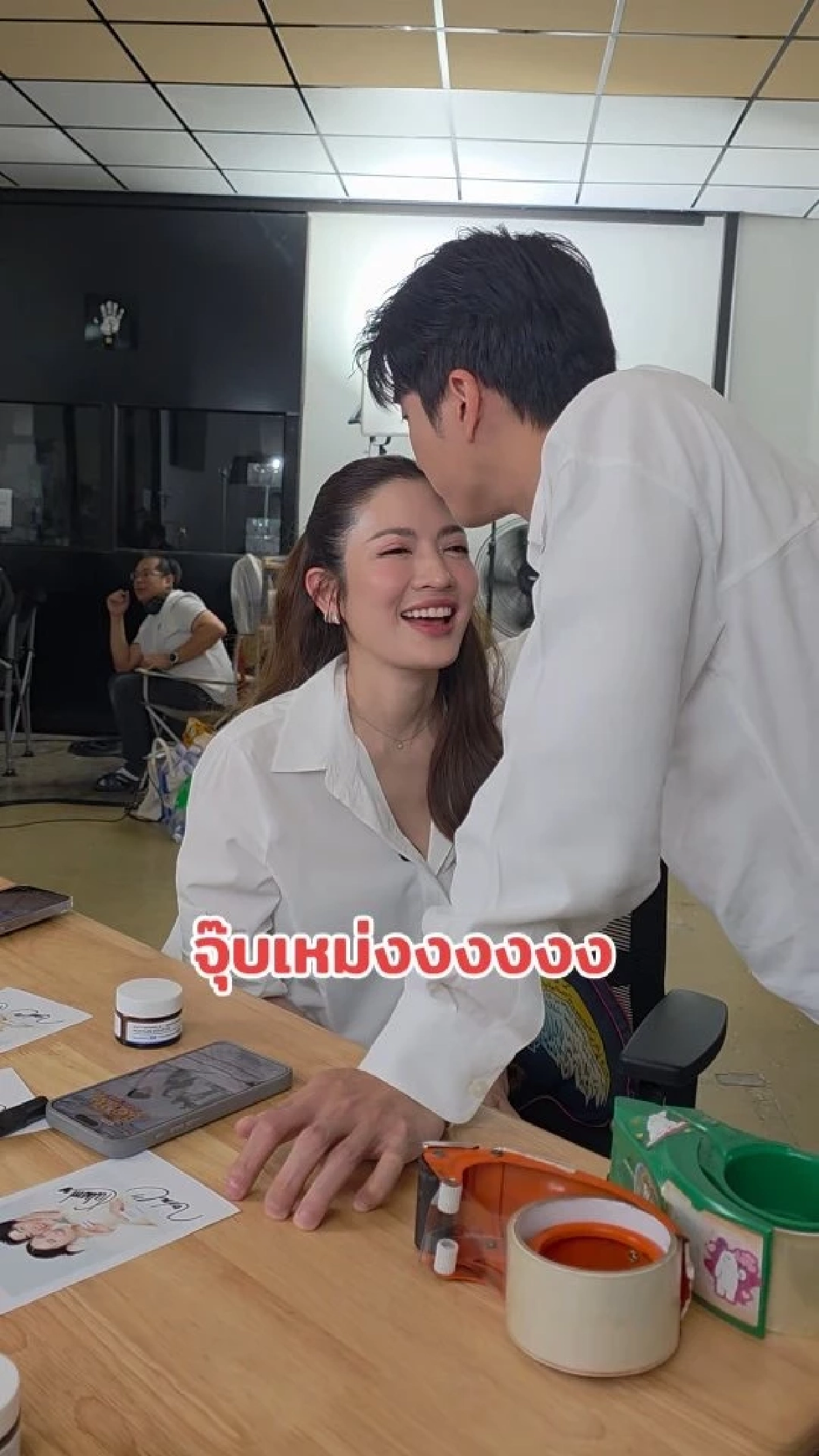 แฟนๆ กรี๊ดลั่น โมเมนต์รักหวานธรรมชาติของ แอฟ ทักษอร และ นนกุล ชานน