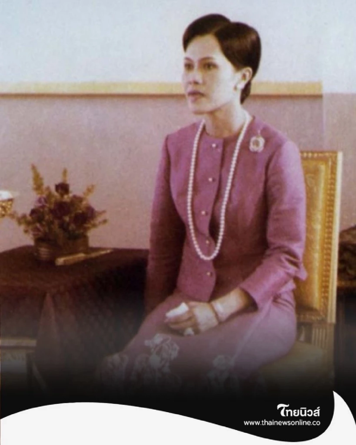 ย้อนรอยความสง่างาม ต้นกำเนิด ชุดไทยพระราชนิยม ทั้ง 8 แบบ