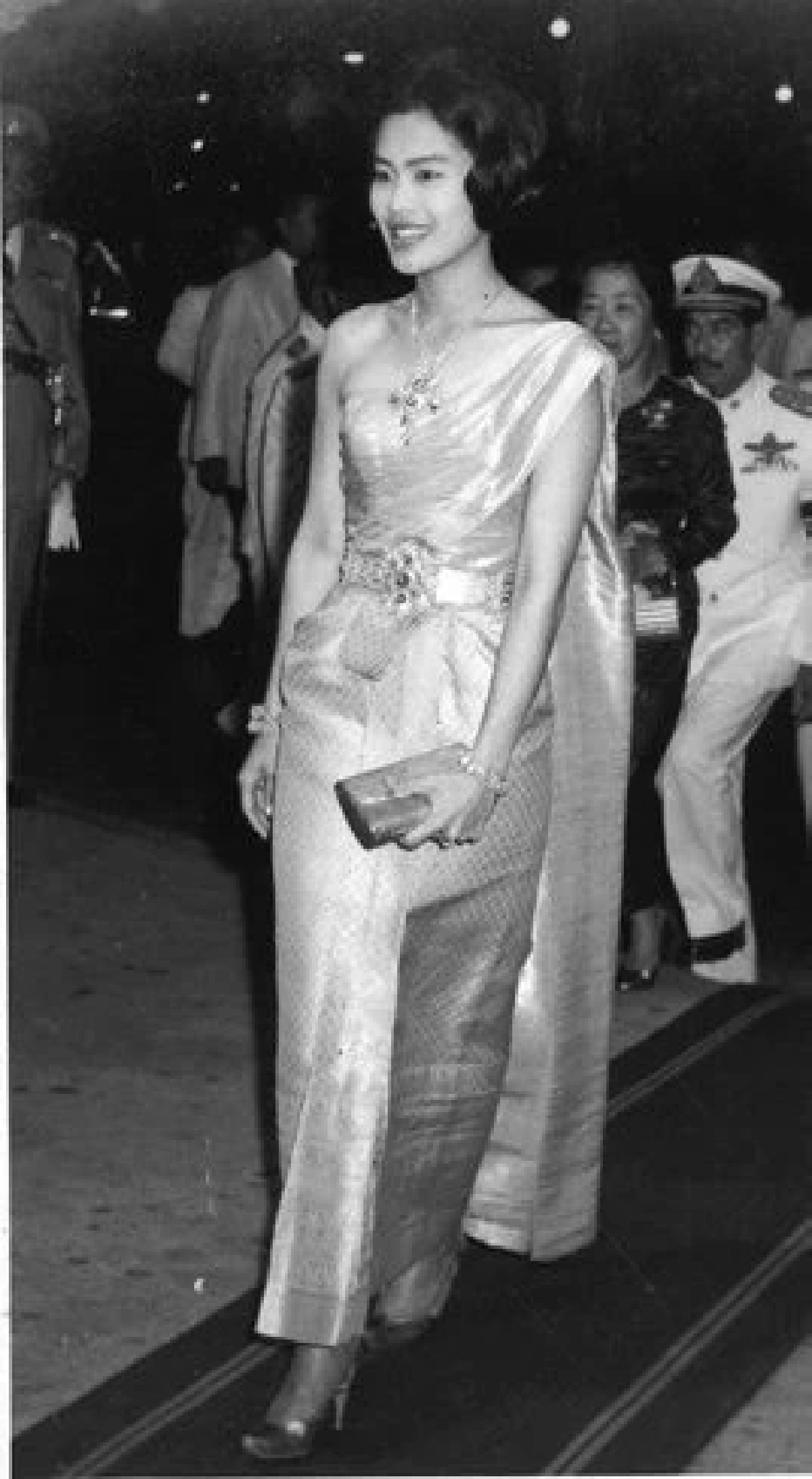 สมเด็จพระนางเจ้าสิริกิติ์ พระบรมราชินีนาถ พระบรมราชชนนีพันปีหลวง