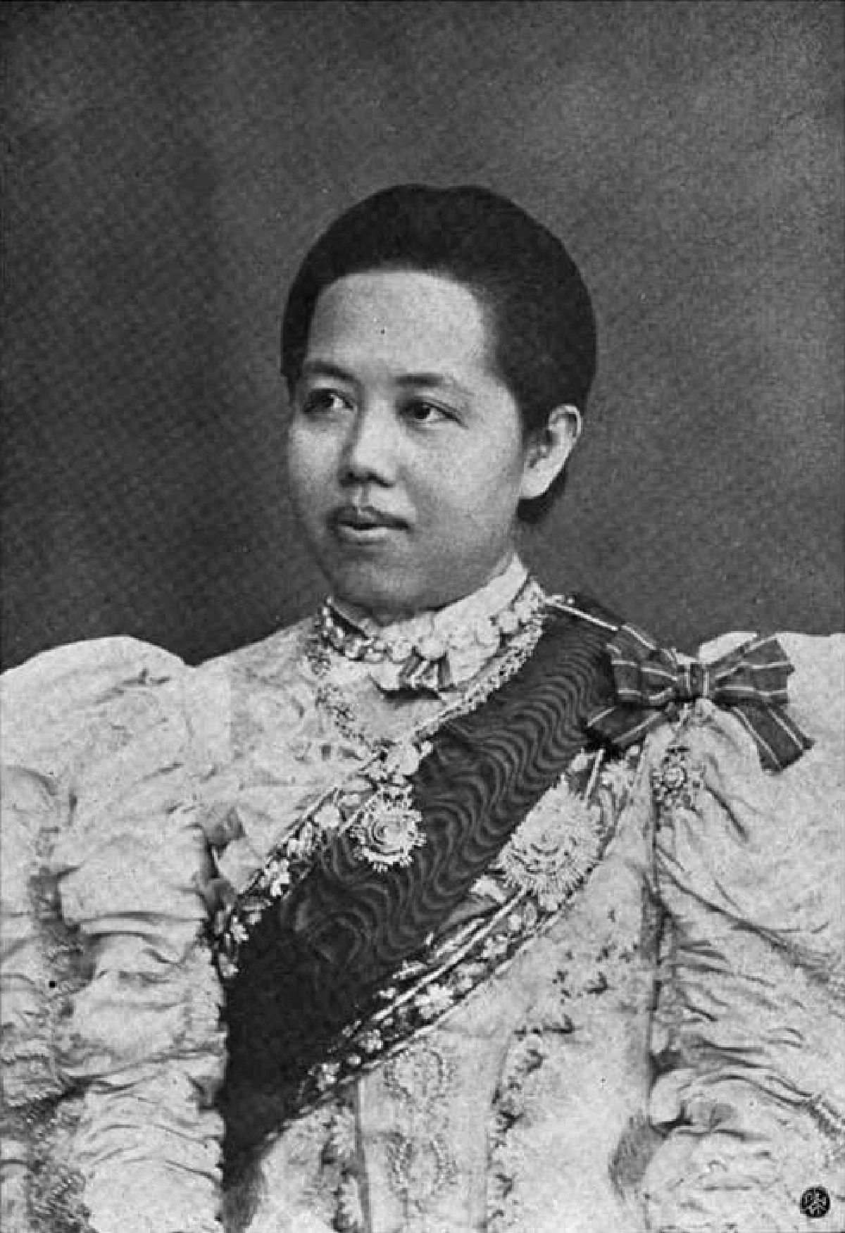 สมเด็จพระศรีพัชรินทราบรมราชินีนาถ พระบรมราชชนนีพันปีหลวง