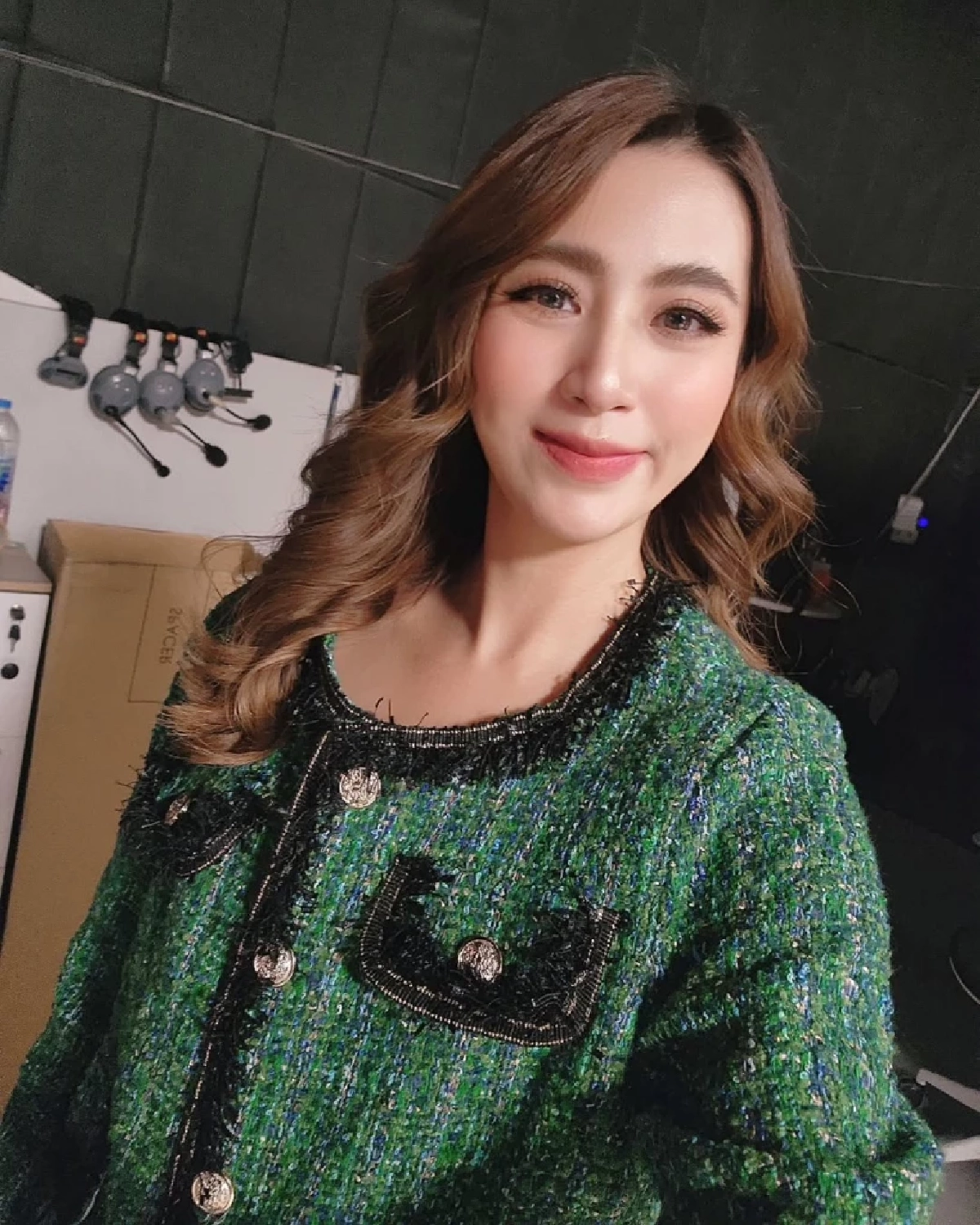 แฟนข่าวฮือฮา “เฟิร์น สุชาดา” ผู้ประกาศข่าวคนใหม่ ช่อง 3