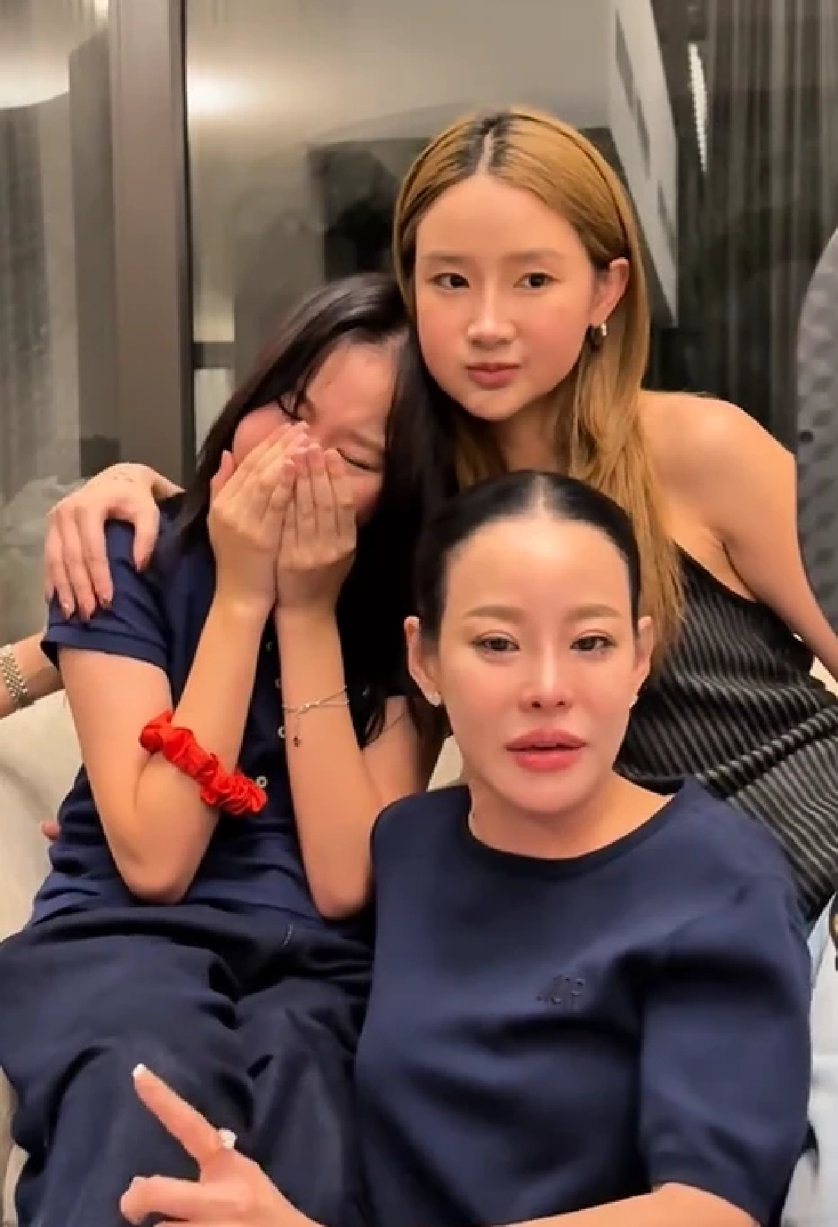 น้ำตาคลอเบ้า \"หนิง ปณิตา\" จับมือ \"น้องณิริน เล่าชีวิต 2 แม่ลูก
