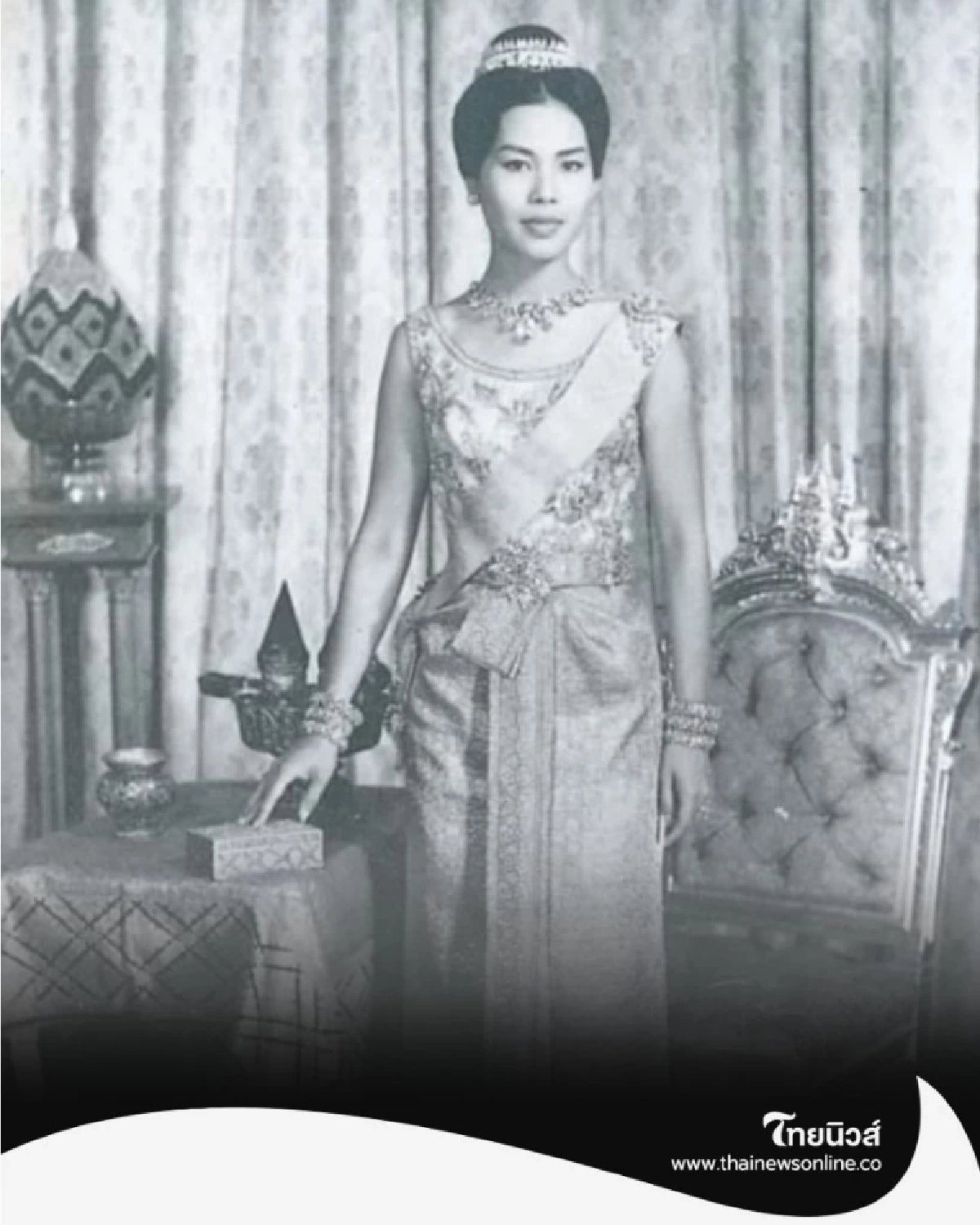 ย้อนรอยความสง่างาม ต้นกำเนิด ชุดไทยพระราชนิยม ทั้ง 8 แบบ