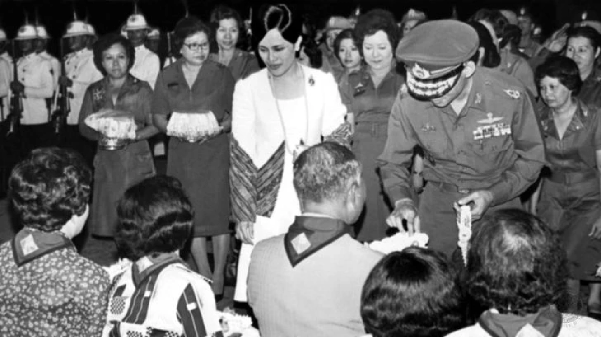 พระเมตตาสมเด็จพระพันปีหลวง "ไปบอกเจ้าหนี้นะคะ พระราชินีจะใช้หนี้ให้"