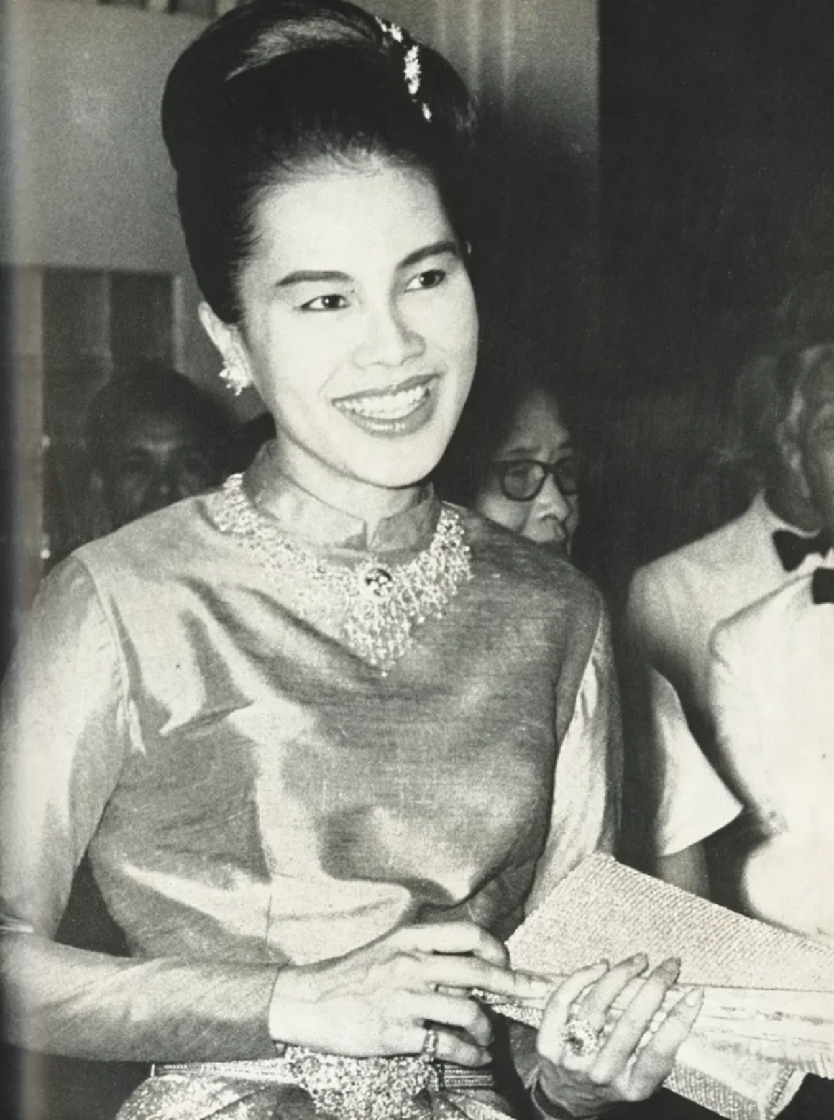 สมเด็จพระนางเจ้าสิริกิติ์ พระบรมราชินีนาถ พระบรมราชชนนีพันปีหลวง