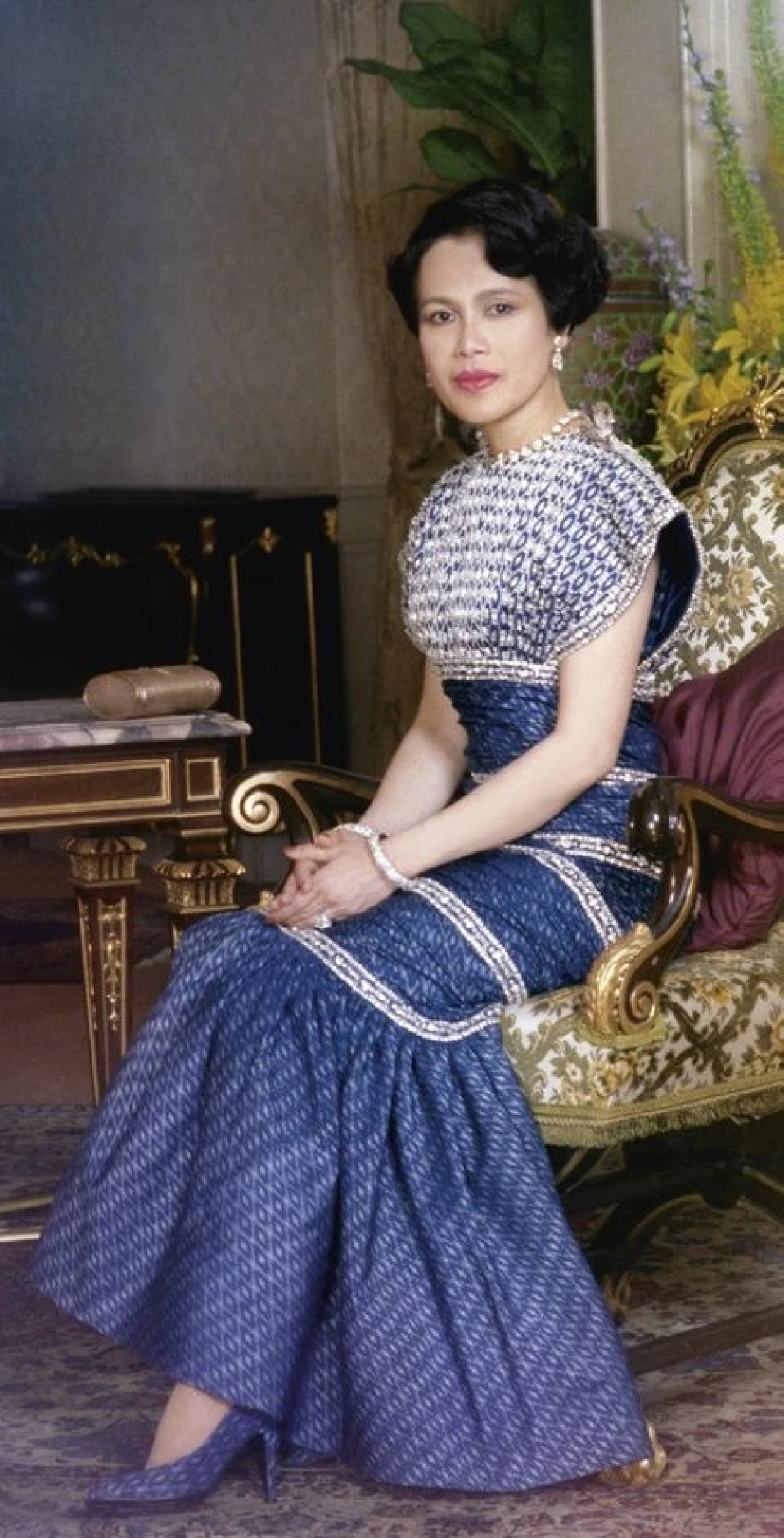 สมเด็จพระนางเจ้าสิริกิติ์ พระบรมราชินีนาถ พระบรมราชชนนีพันปีหลวง