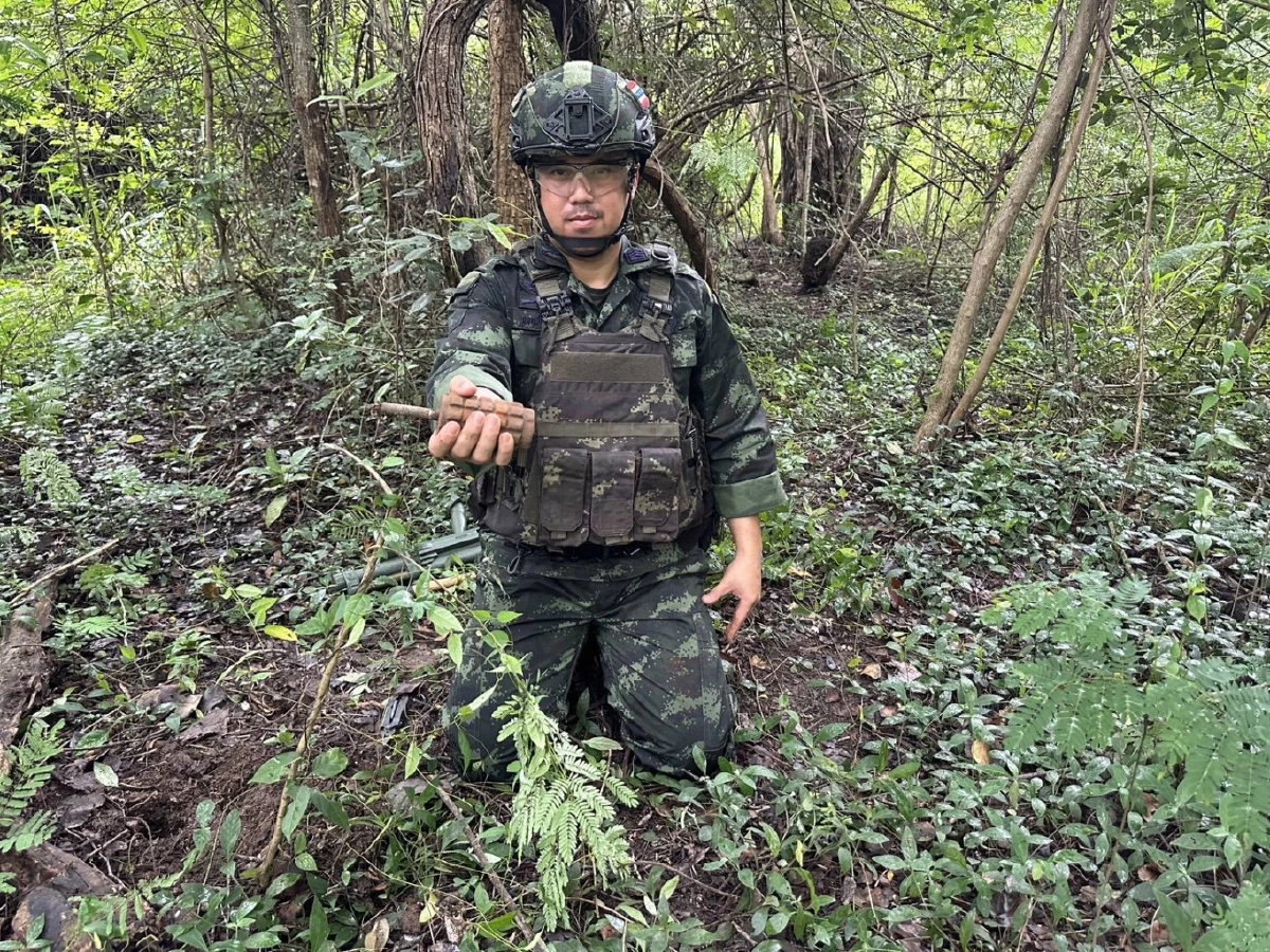 ผบ.ฉก.12 ยืนยันพบ ทุ่นระเบิด ในเขตอธิปไตยไทย บ้านหนองหญ้าแก้ว