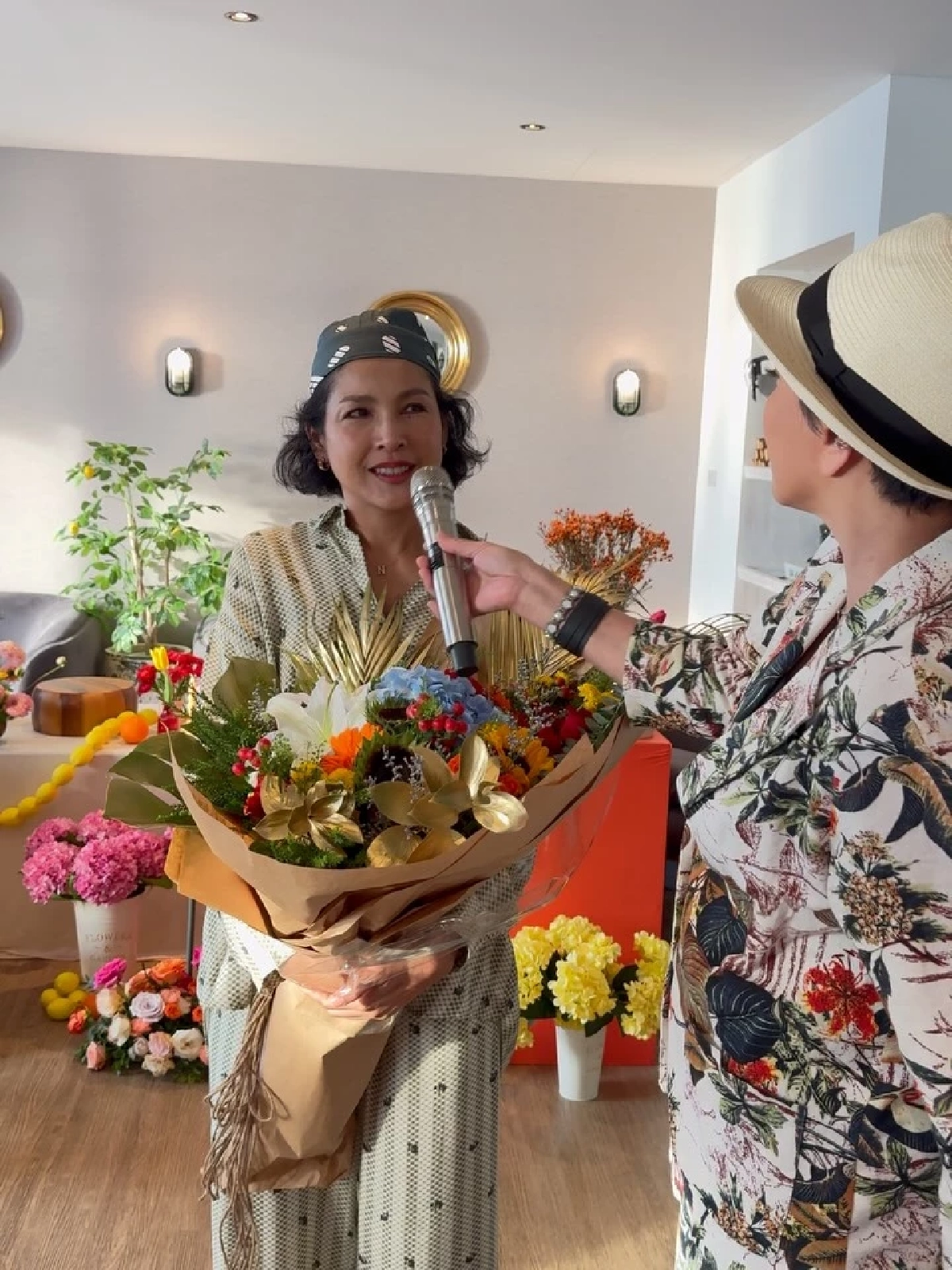 หน่อย บุษกร ฉลองวันเกิด 55 ปี อบอุ่นกับครอบครัวและเพื่อนสนิท