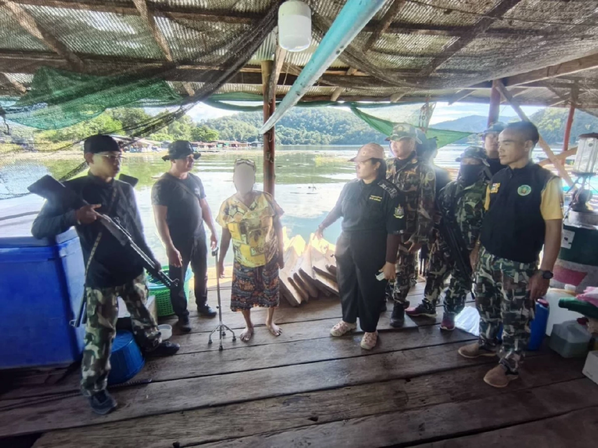 อช.ลำน้ำน่าน-ศรีน่าน สนธิกำลัง! จับกุม-ยึดไม้แปรรูปเถื่อน