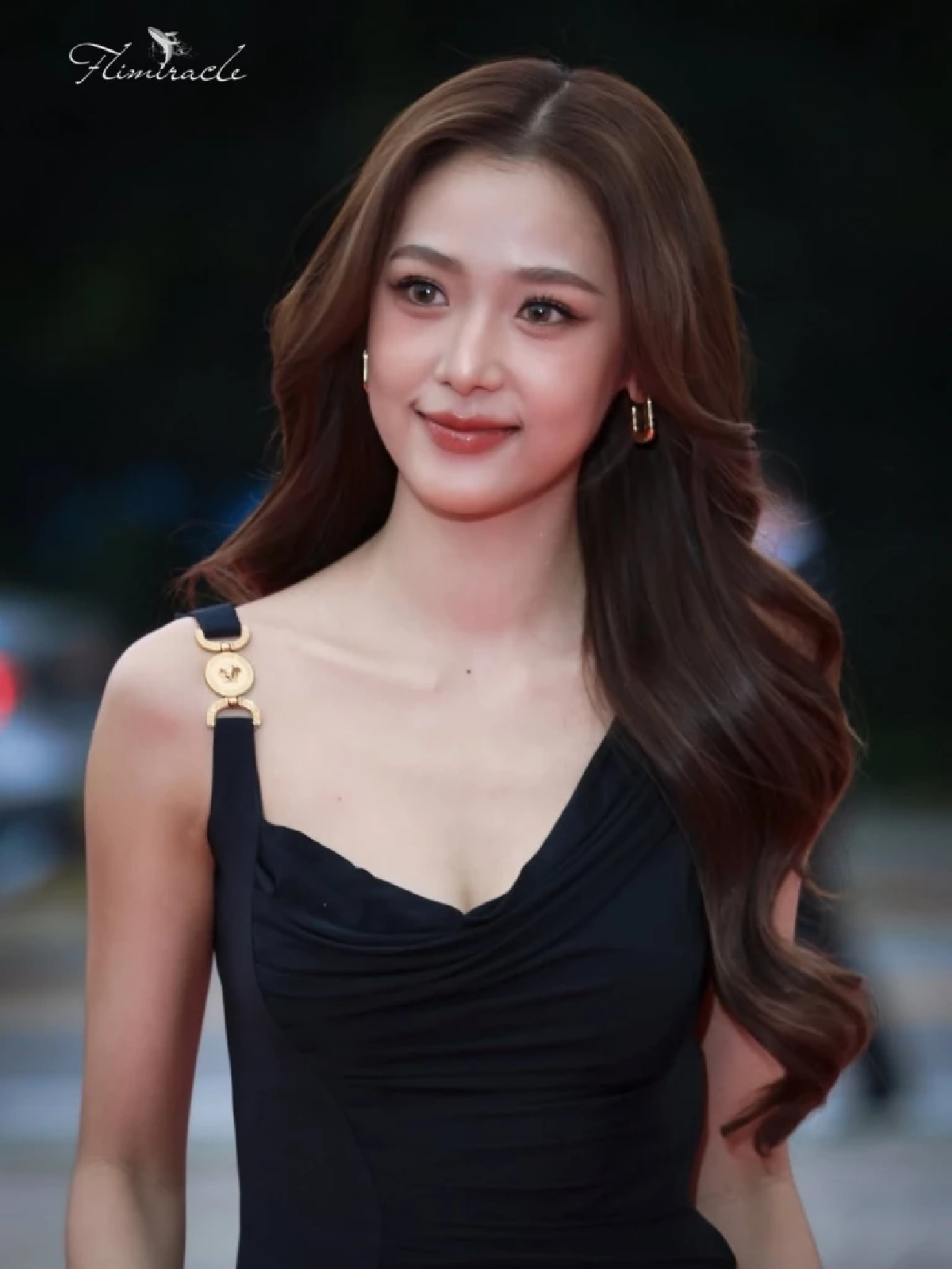 ความภูมิใจของไทย! “ฟิล์ม รชานันท์” เฉิดฉายบนพรมแดงเกาหลี