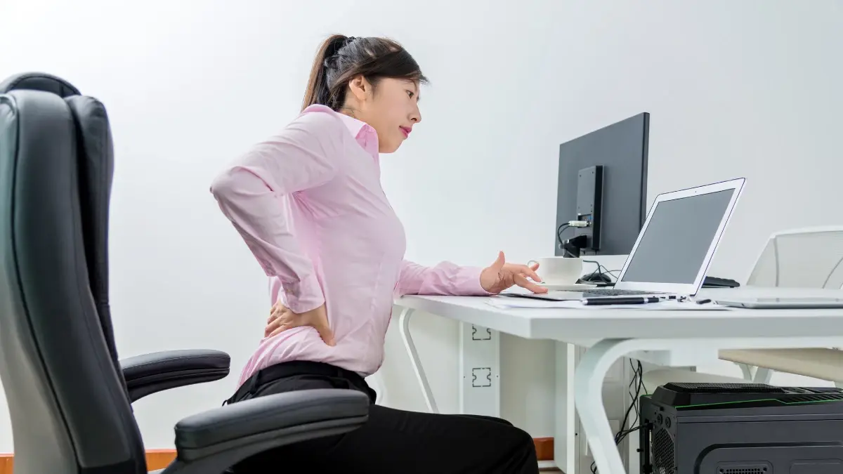 แนะวิธีแก้ให้หายขาด  “ปวดหลังส่วนล่าง” ปัญหายอดฮิตคนวัยทำงาน  