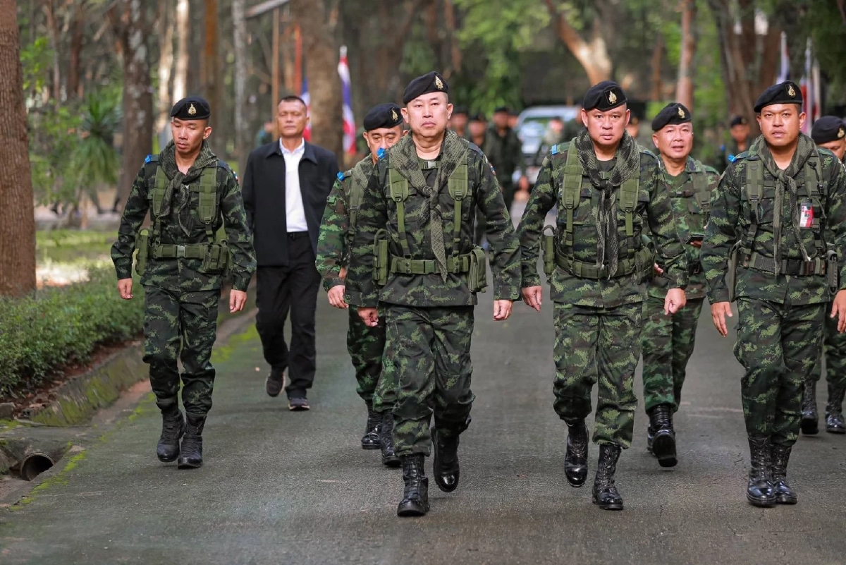 \"แม่ทัพภาคที่ 1\" ขีดเส้นตาย เขมรไม่ส่งแผนอพยพ ไม่เจรจา