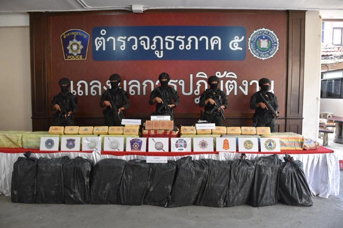 กกล.ผาเมือง แถลงผลสกัดกั้นขบวนการค้ายาเสพติดรายใหญ่ 2 คดี