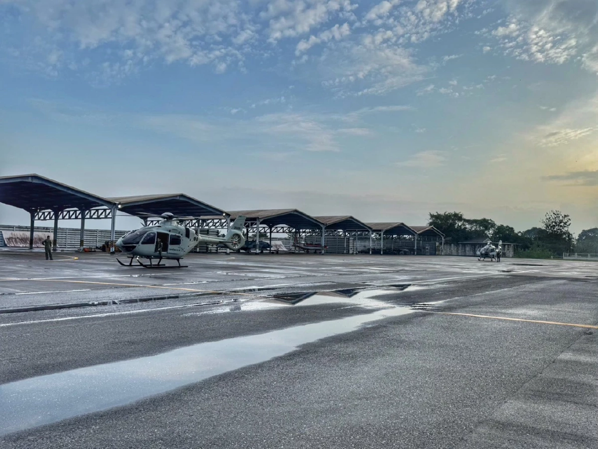 ฮ. H135 ทอ. เร่งเครื่องลุยเช้า ส่งถุงยังชีพ 100 ชุด ช่วยชาวใต้