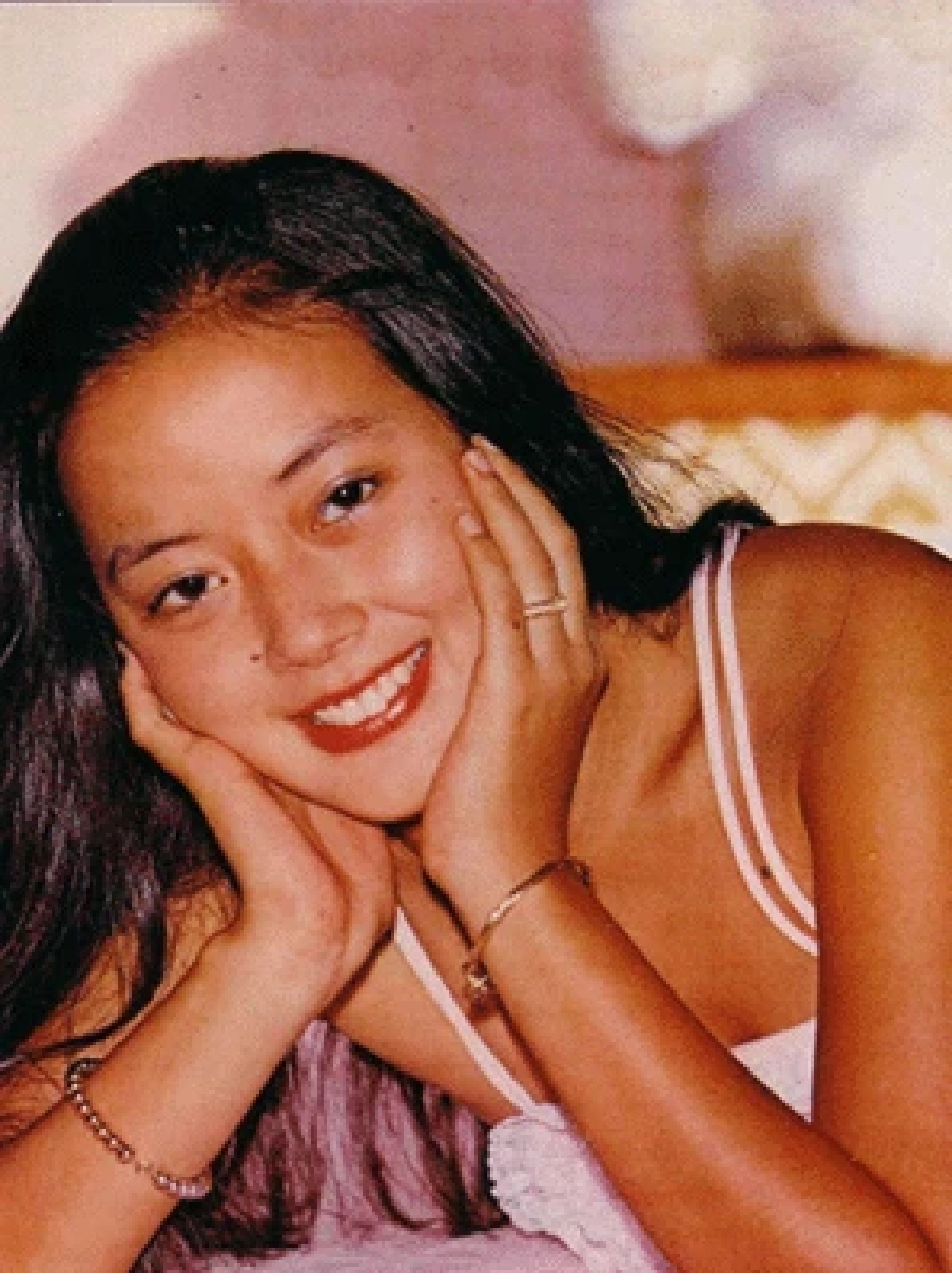 ในภาพนี้คือใครจำได้ไหม เปิดภาพปัจจุบัน  ยังคงสวยไม่เปลี่ยน