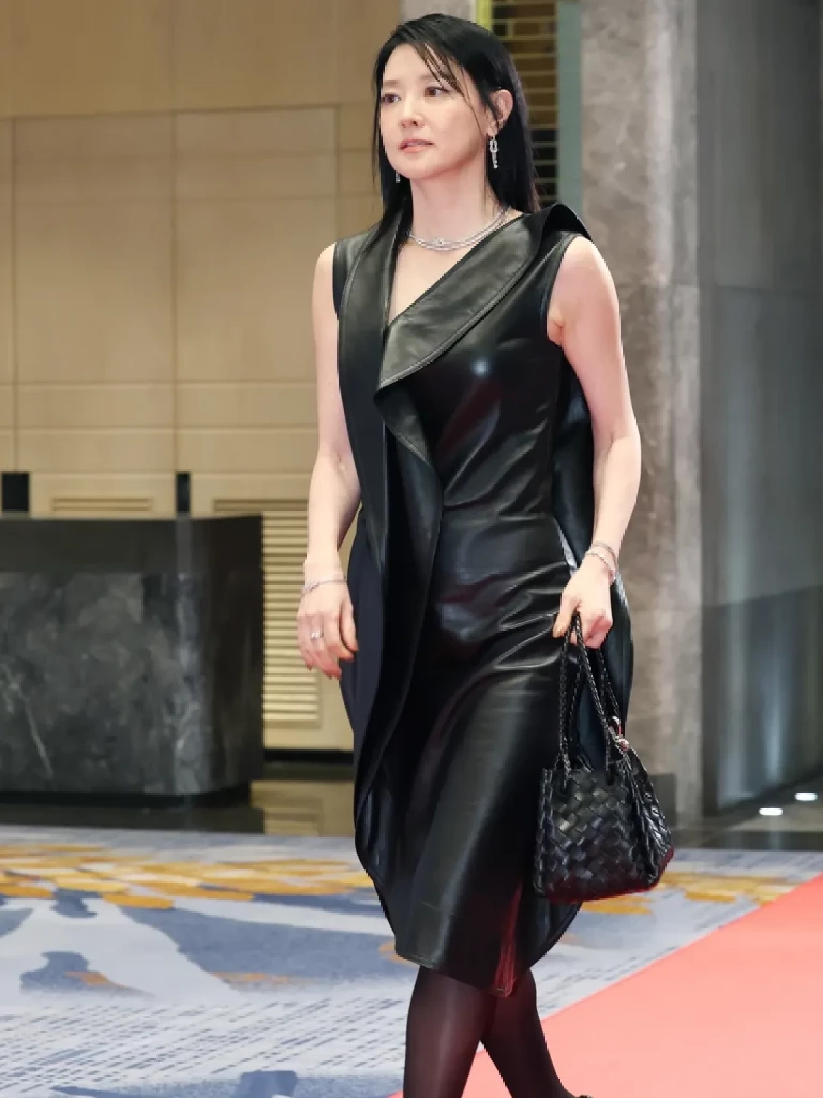 อียองแอ “แดจังกึม” ยังคงงดงามในวัย 54 ปี นางฟ้าแห่งเกาหลี