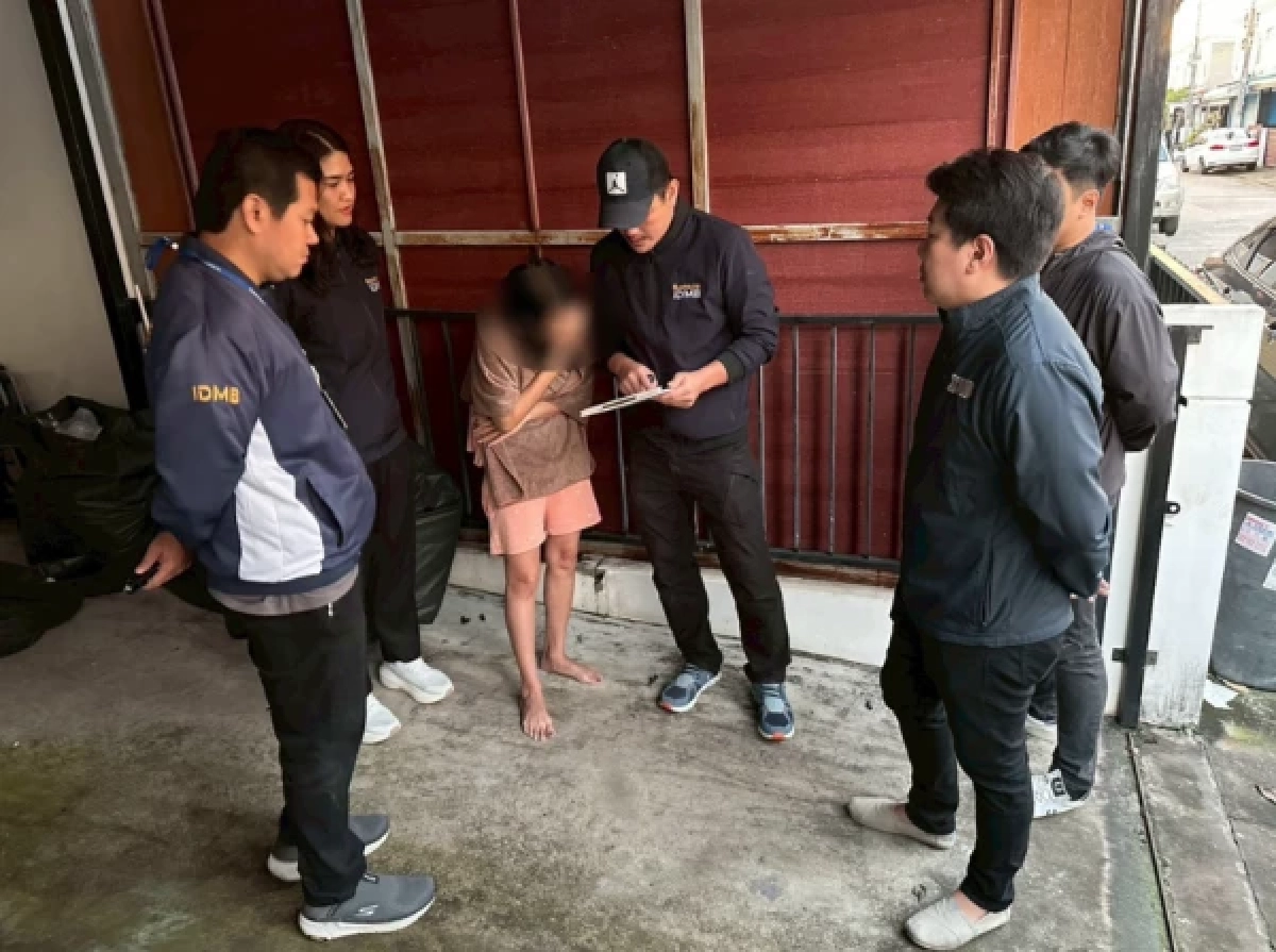 รวบคาบ้าน สาวดาว X ทำคอนเทนต์ถ่ายคลิปกับคนแปลกหน้าลงกลุ่มลับ