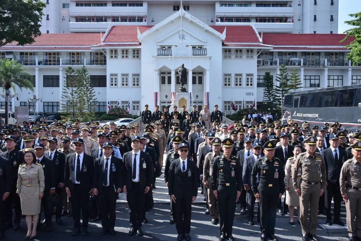 ผบ.ตร. ย้ำ ตำรวจพร้อมสนับสนุนทหารป้องกันประเทศ พร้อมเสริมกองทัพ