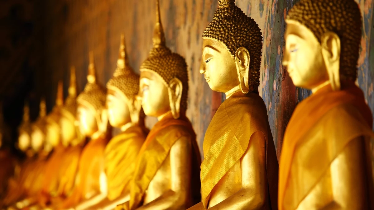 นักท่องเที่ยวต่างชาติสงสัย ที่วัดไทยเป็นแบบนี้หรอ งงมาก