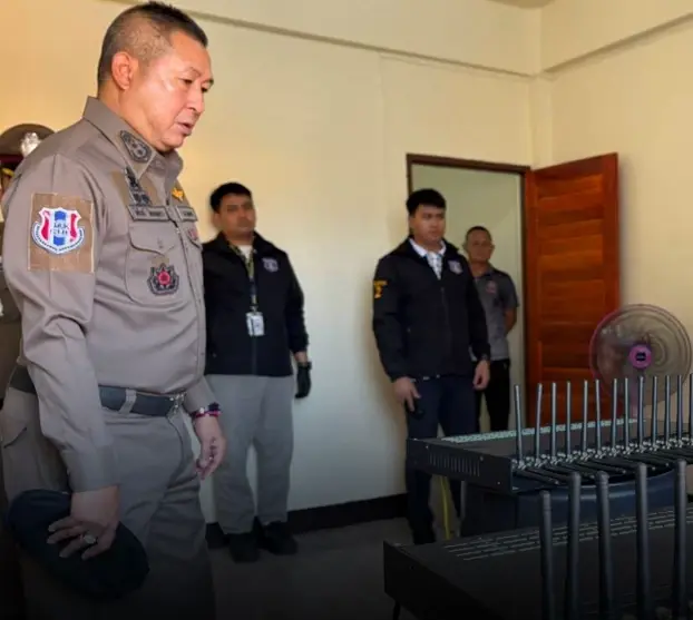 ตำรวจภูธรภาค 4 บุกทลาย Sim box กลางเมืองมุกดาหาร ทำการตรวจยึด