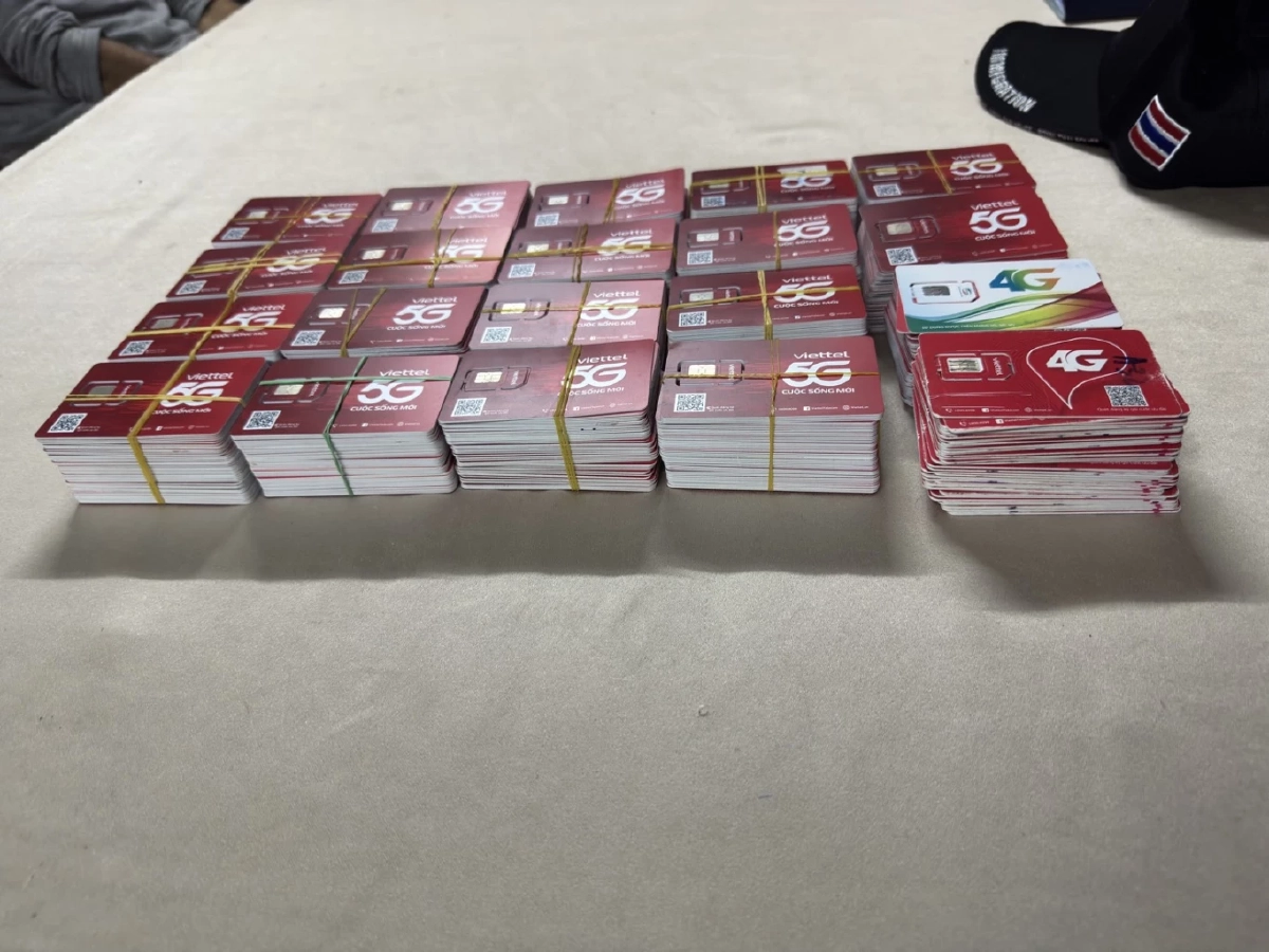 ชายจีนแก๊งคอลเซ็นเตอร์ ลอบเข้าไทยพร้อมซิมการ์ดมือถือ 1,000 ซิม