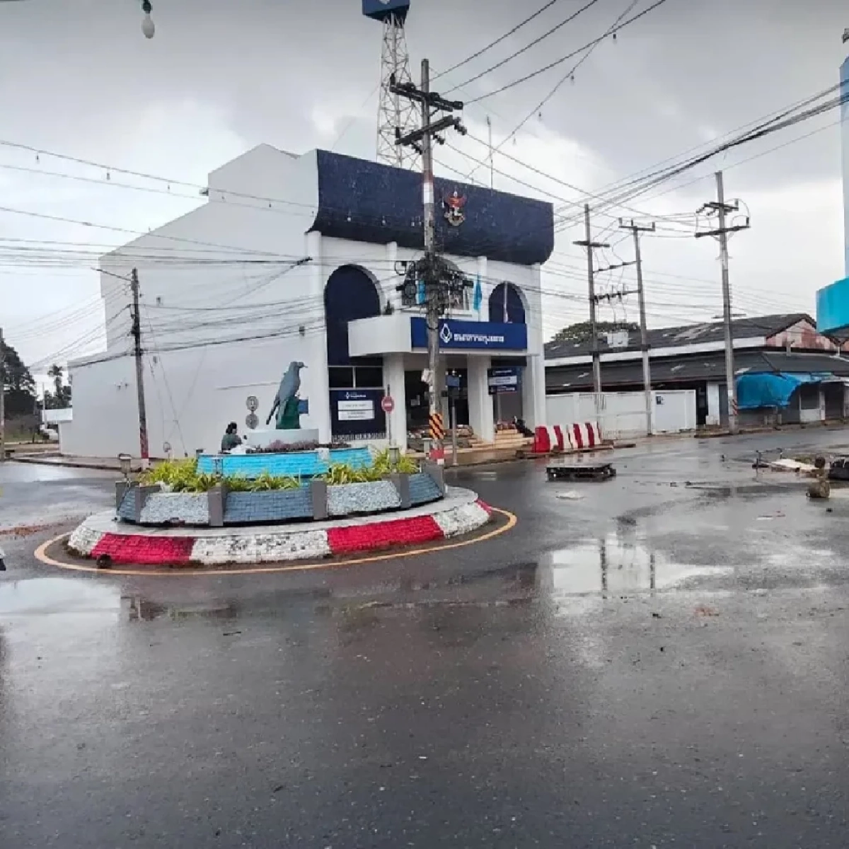 น้ำท่วมสงขลาคลี่คลายหลายจุด แต่บางพื้นที่ยังเสี่ยงอันตราย