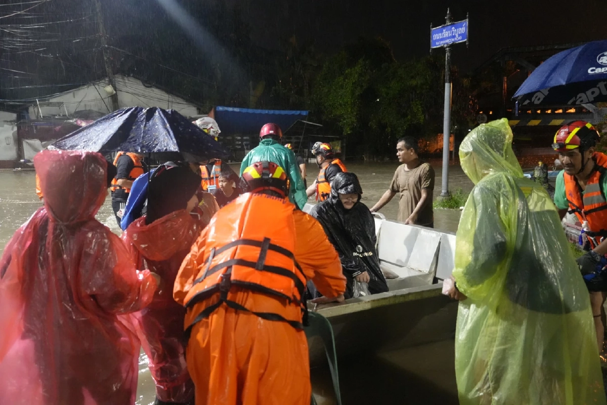 เร่งด่วน! เปิดศูนย์ช่วยเหลือผู้ประสบภัยน้ำท่วม 5 แห่งในหาดใหญ่