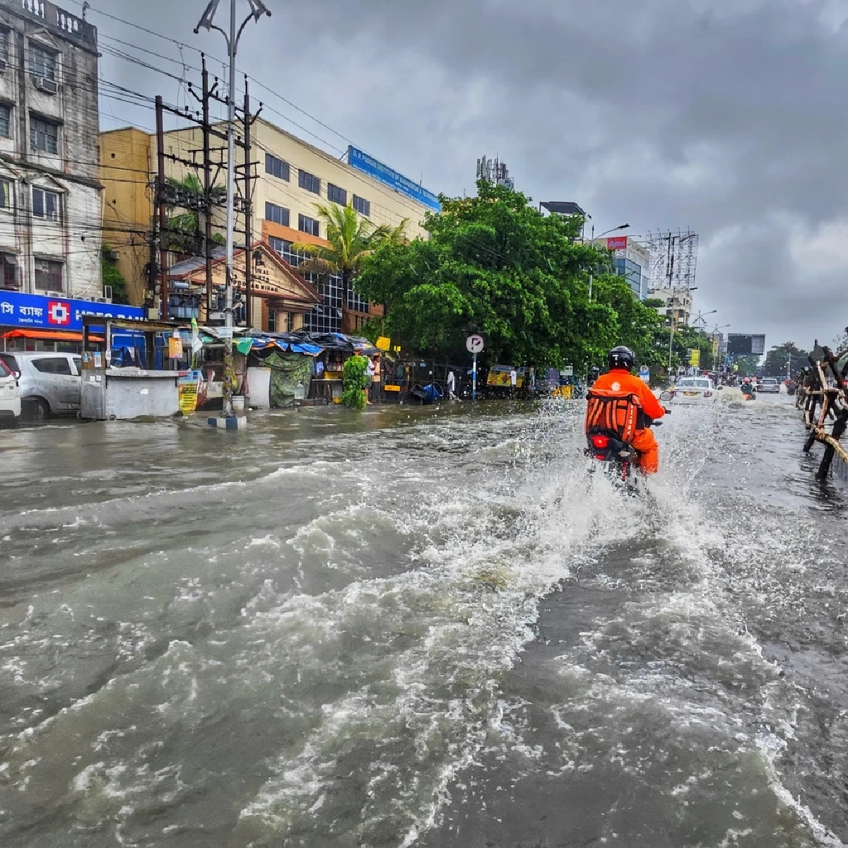 รู้จัก &quot;น้ำทะเลหนุน&quot; ปรากฏการณ์ธรรมชาติที่ทำให้ระดับน้ำสูง
