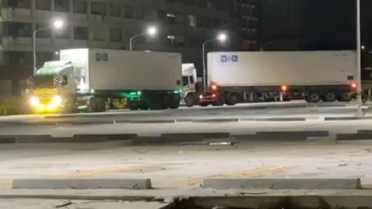 สุดสะเทือนใจ! รถคอนเทนเนอร์แช่แข็งทยอยถึง รพ.สงขลานครินทร์