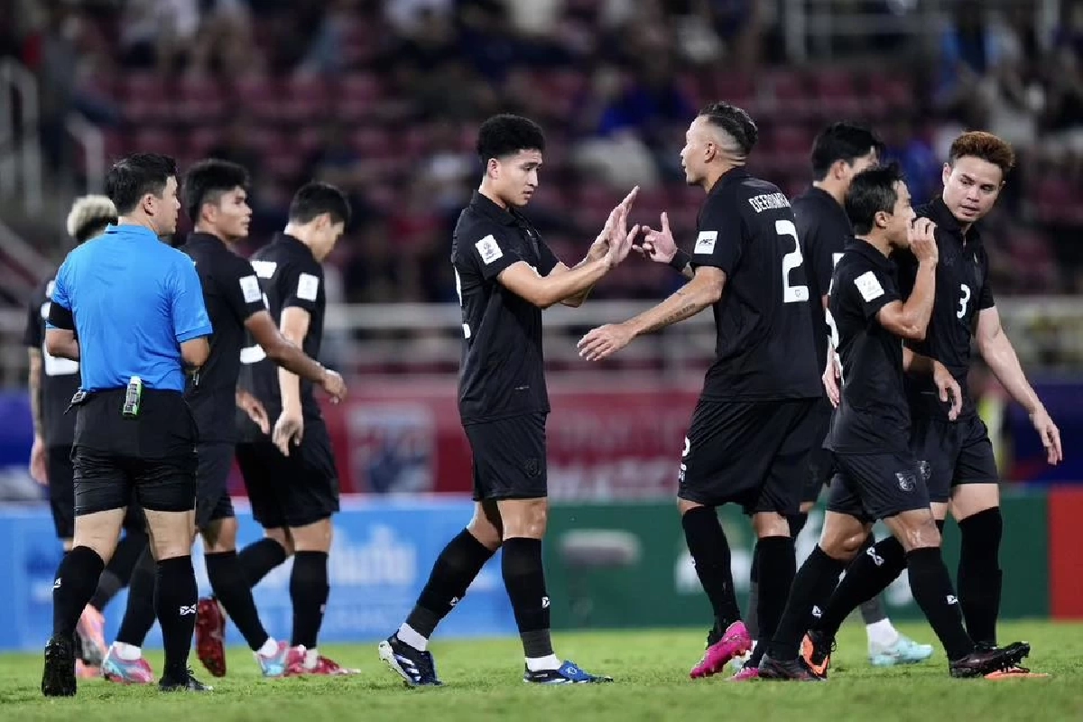 โค้ชใหม่บอลไทย ไม่อ้อมค้อม พูดถึง จู๊ด เบลล์ หลังยิงจุดโทษไม่เข้า