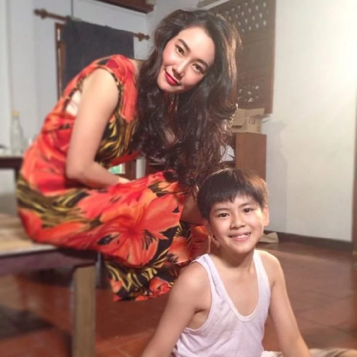 แม่ลำยองมาแล้ว โผล่เชียร์ลูกชาย “ยอร์ช” เดบิวต์คอนเสิร์ตแรก