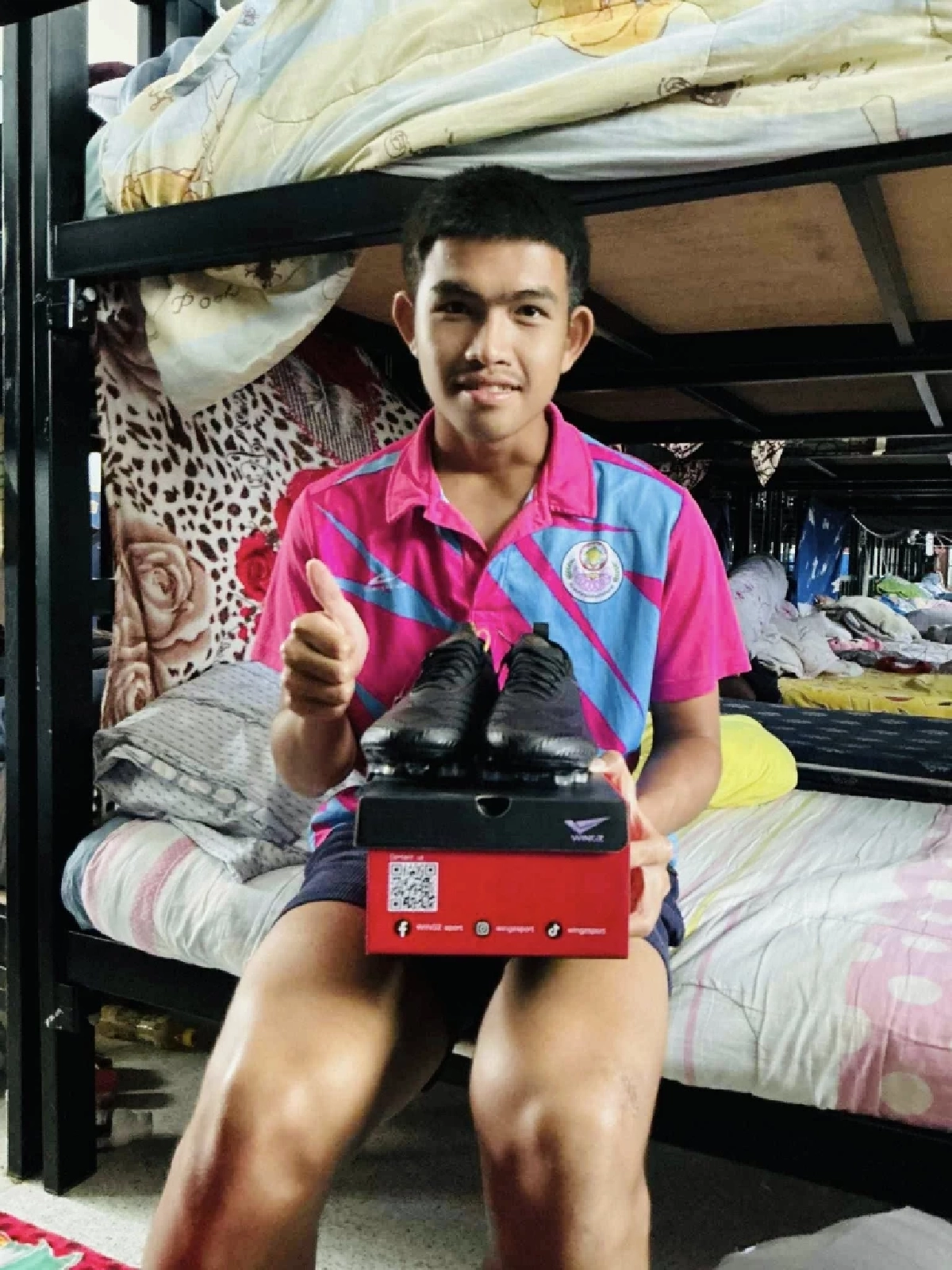 รู้ชีวิตสงสาร เจ้ามิค อดิเทพ นักเตะทีม อบจ.ชัยนาท สู้เพื่อพ่อ