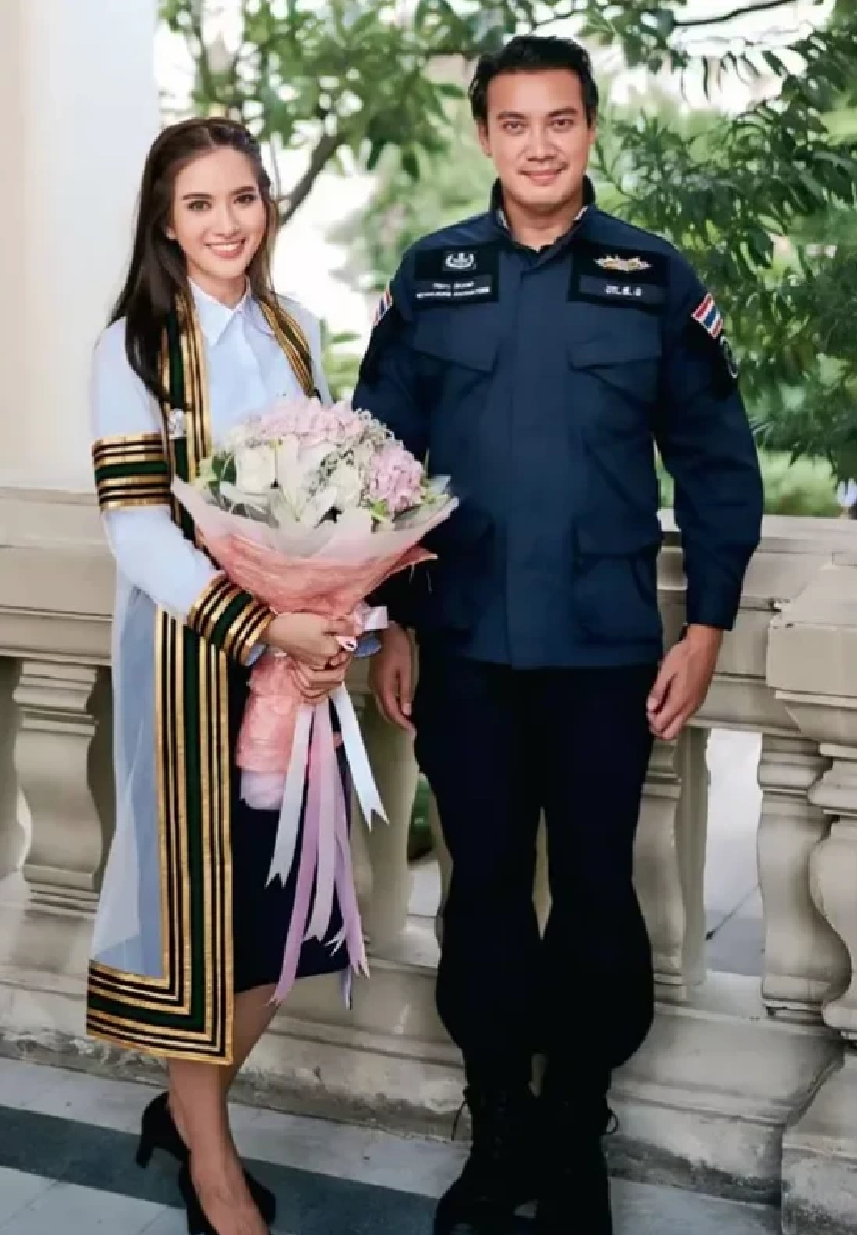 เปิดโฉมหน้า \"หมอเพื่อน\" เจ้าสาวของ \"หมวดอ๋อ\" หลังเตรียมวิวาห์หวาน