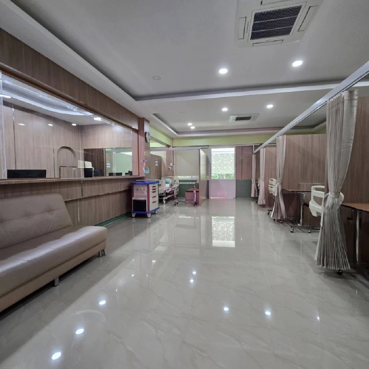 รู้ที่ไหนยกนิ้วให้ ตึกผู้ป่วยใน รพ.รัฐ ในฝันของคนไข้หลายคน