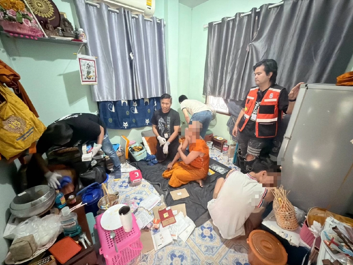 ตำรวจ 191 บุกรวบคากุฏิ หลวงพี่ซุกหนุ่มมั่วสุมเสพยาเสพติด