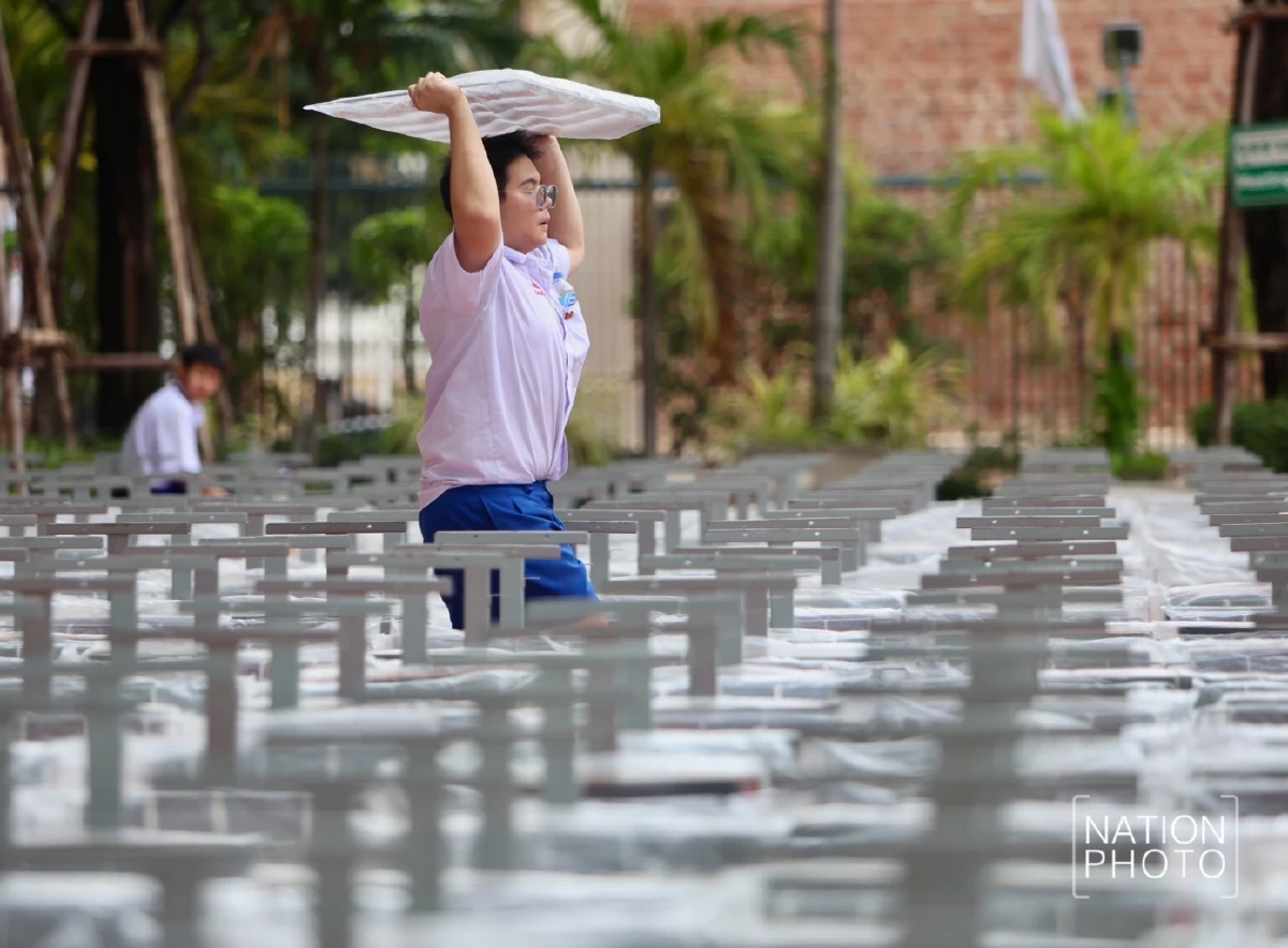นักเรียนอัสสัมชัญ 1,250 คน แปรอักษรถวายสมเด็จพระพันปีหลวง