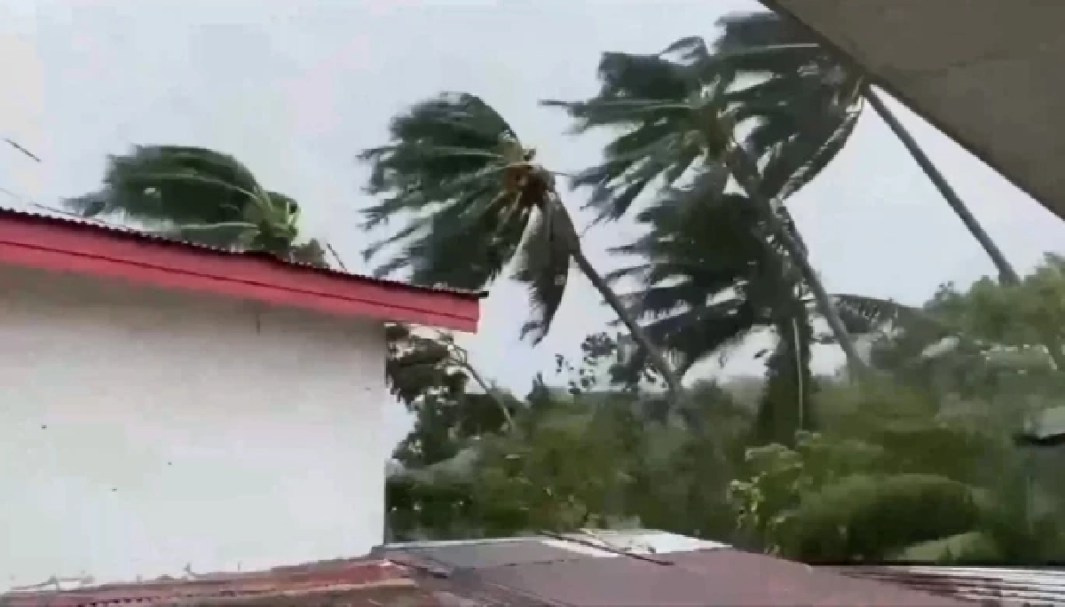 &quot;พายุคัลแมกี&quot; ถล่มฟิลิปปินส์! เสียชีวิตพุ่ง 66 ราย สูญหายอีก 26