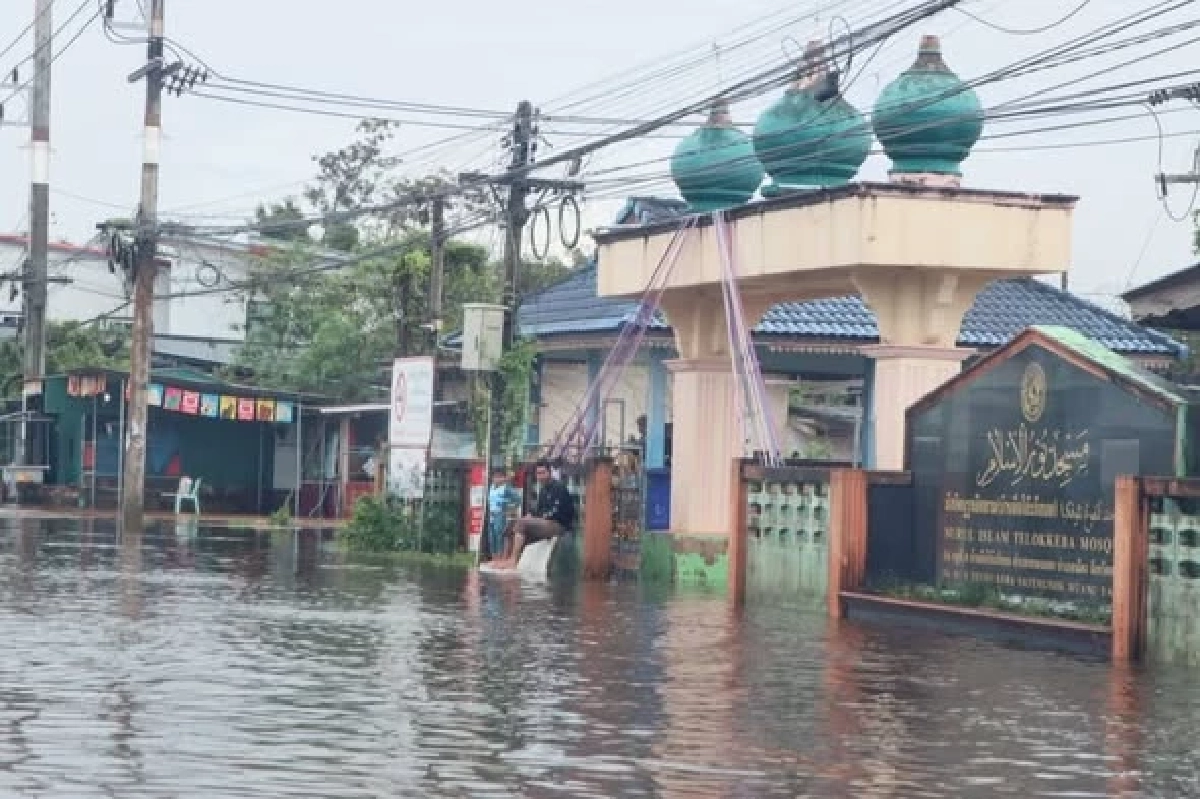 ยะลาฝนถล่มหนัก ประกาศเขตภัยพิบัติ เร่งอพยพ 700 ครัวเรือน