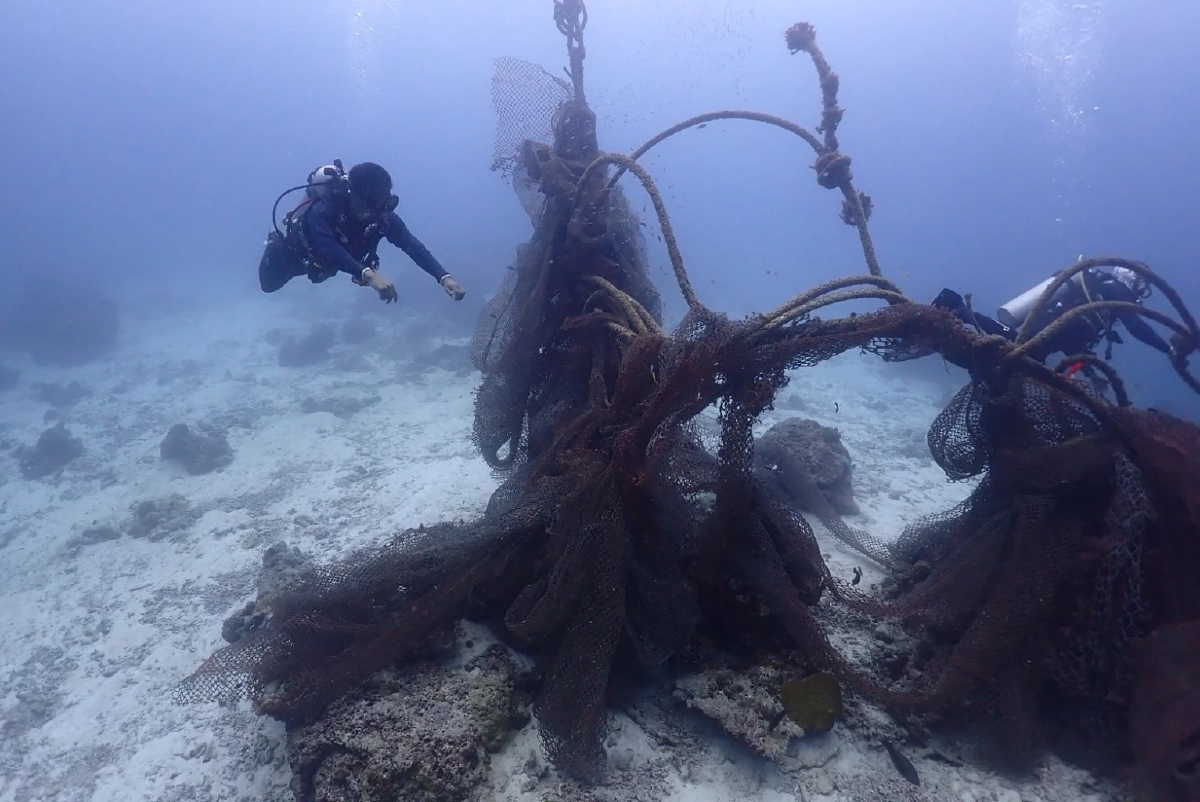 พบซากอวนยักษ์กลางสิมิลัน! อุทยานฯเร่งเก็บกู้ฟื้นฟูแนวปะการัง
