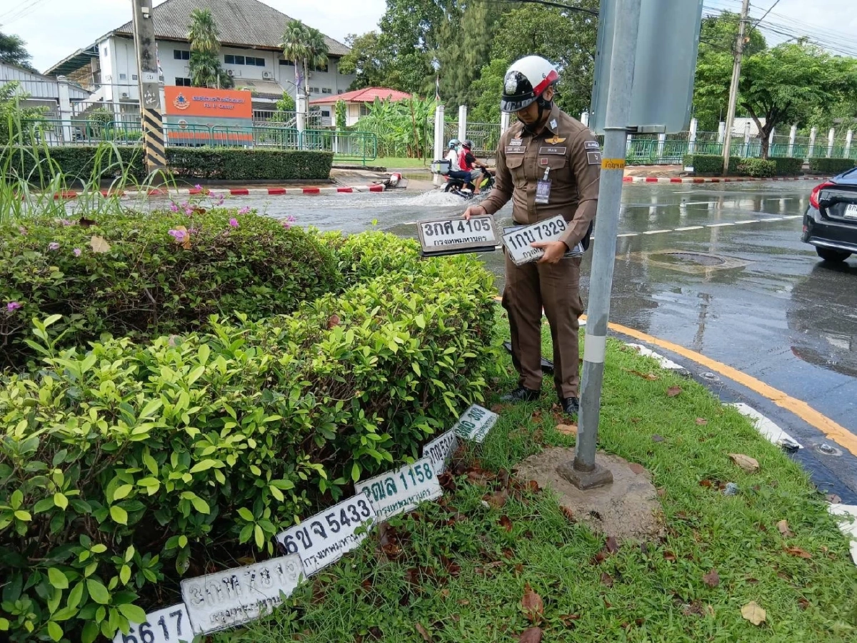 รอง ผกก.จร.สน.ดอนเมือง แจ้งประชาชนตรวจสอบป้ายทะเบียนรถ