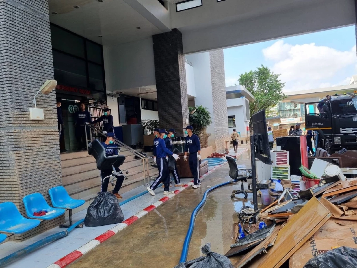 กองทัพเรือระดมกำลังฟื้นฟู รพ.หาดใหญ่ ตั้งเป้าเปิดห้องฉุกเฉิน