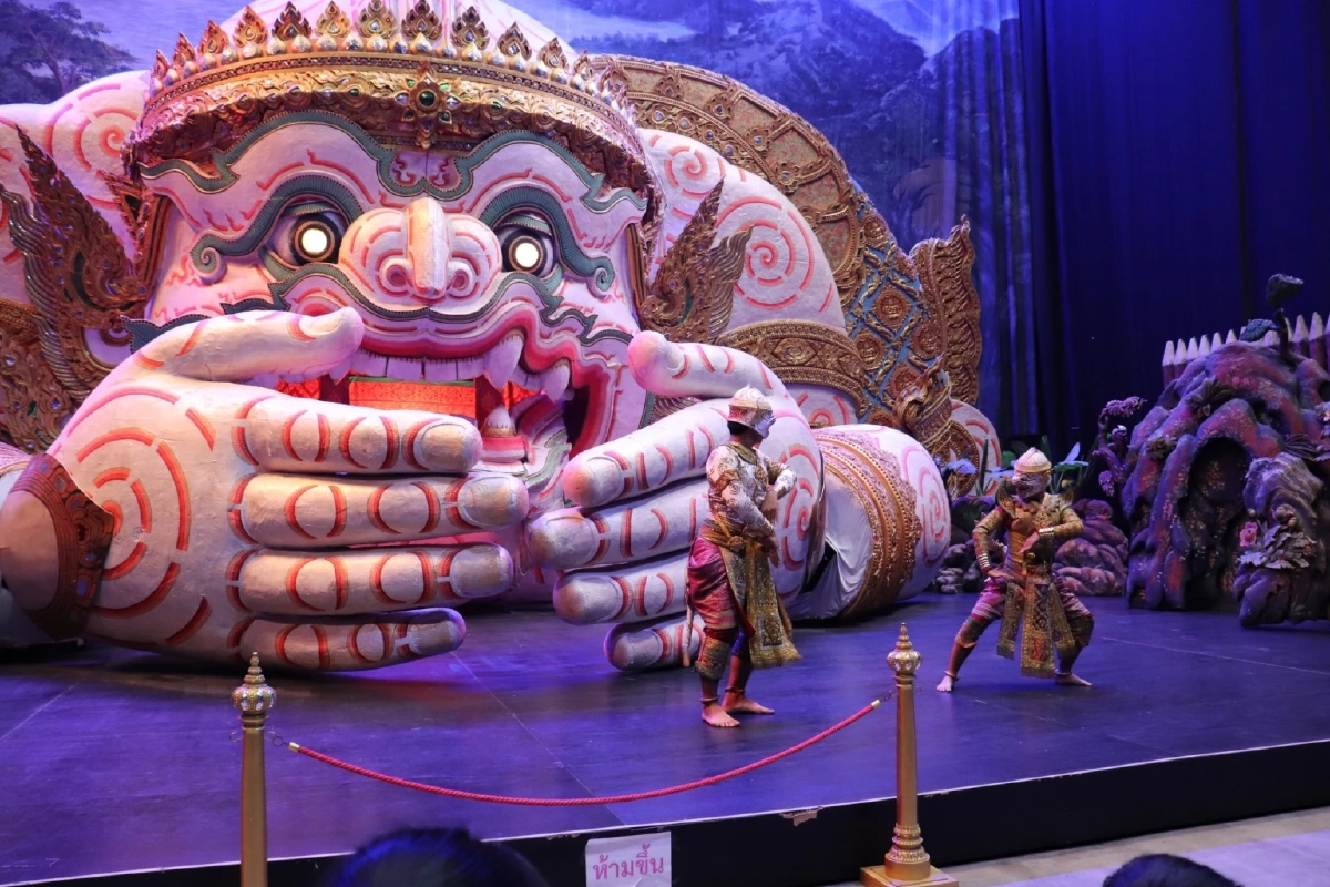 ขอบคุณภาพ  : อาคารเรียน-รู้-เรื่องโขน All about Khon