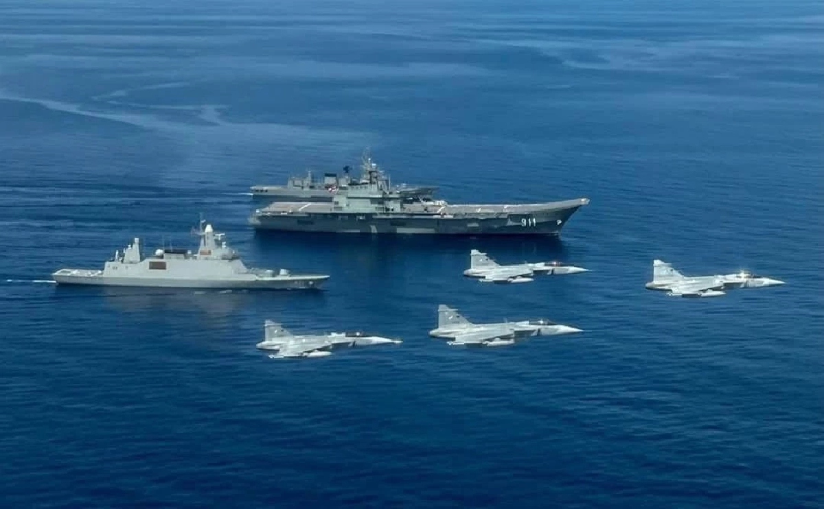 กองเรือยุทธการ สั่งเตรียมพร้อม เรือหลวงจักรีนฤเบศร