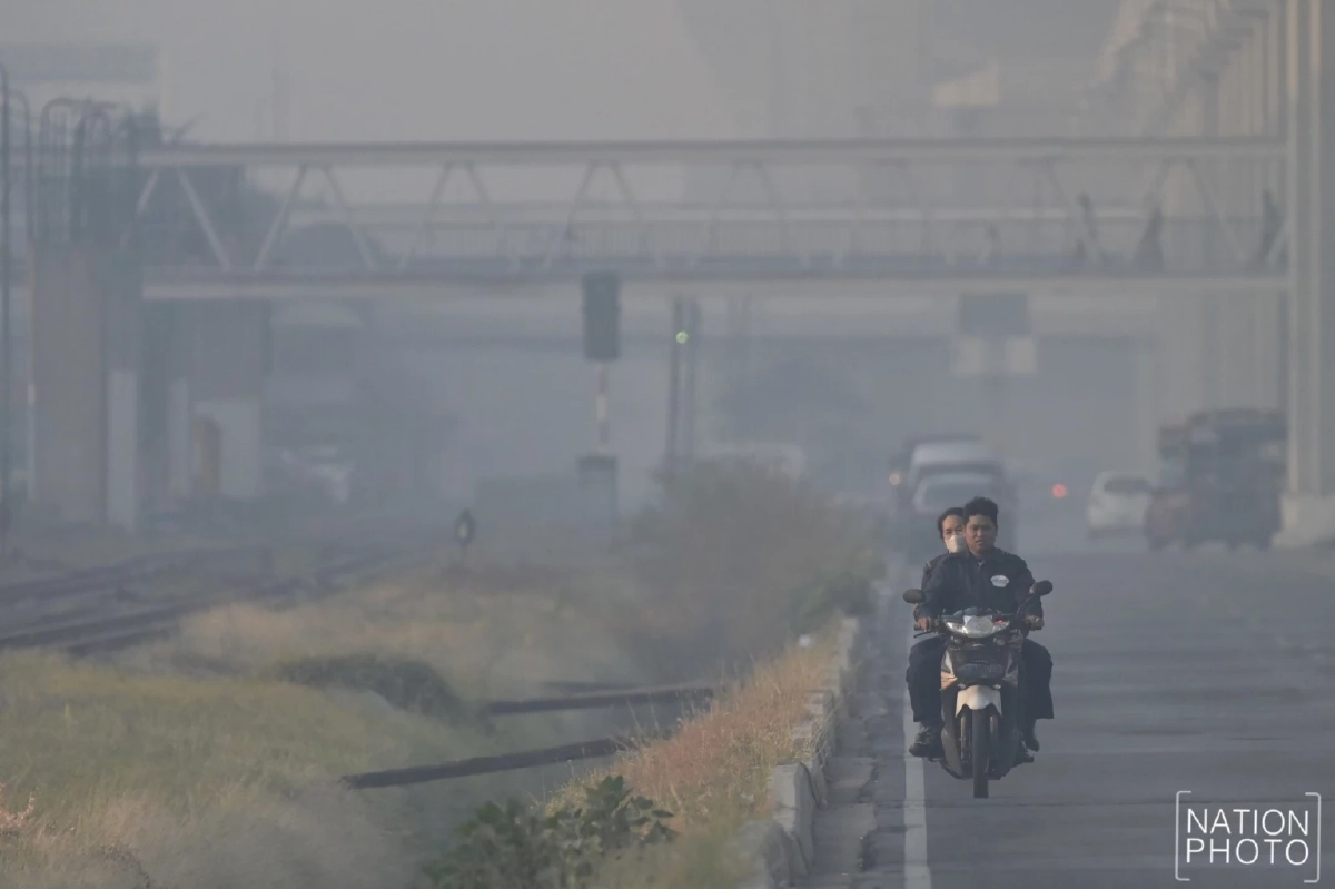 เช้านี้ฝุ่นคลุมกรุง! หลายเขตค่าฝุ่นเกิน 40 มคก./ลบ.ม.