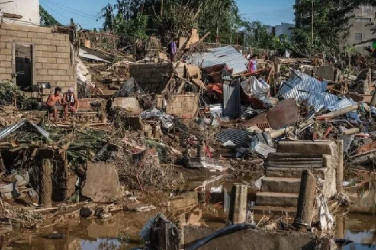 ฟิลิปปินส์ประกาศภาวะภัยพิบัติระดับชาติ หลัง &quot;พายุคัลแมกี&quot; ถล่มหนัก