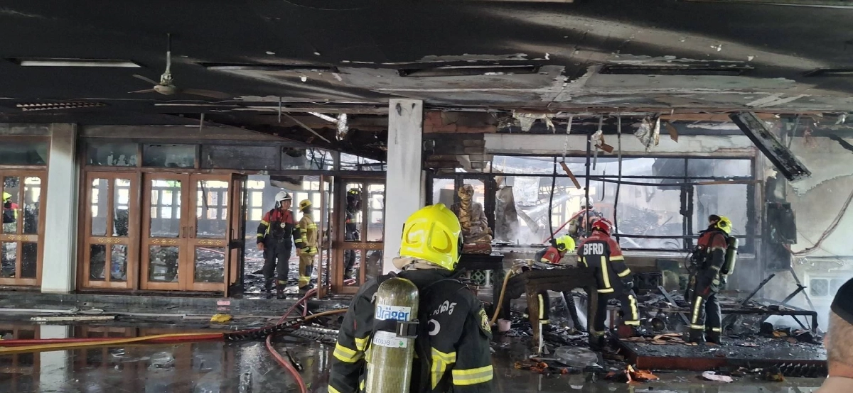 ไฟไหม้วัดพิชยญาติการามวรวิหาร เขตคลองสาน – เพลิงลุกโหมกลางวัน